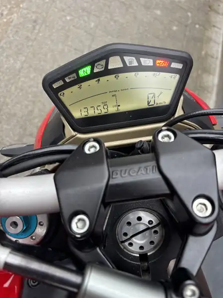 Ducati Streetfighter - foto 5