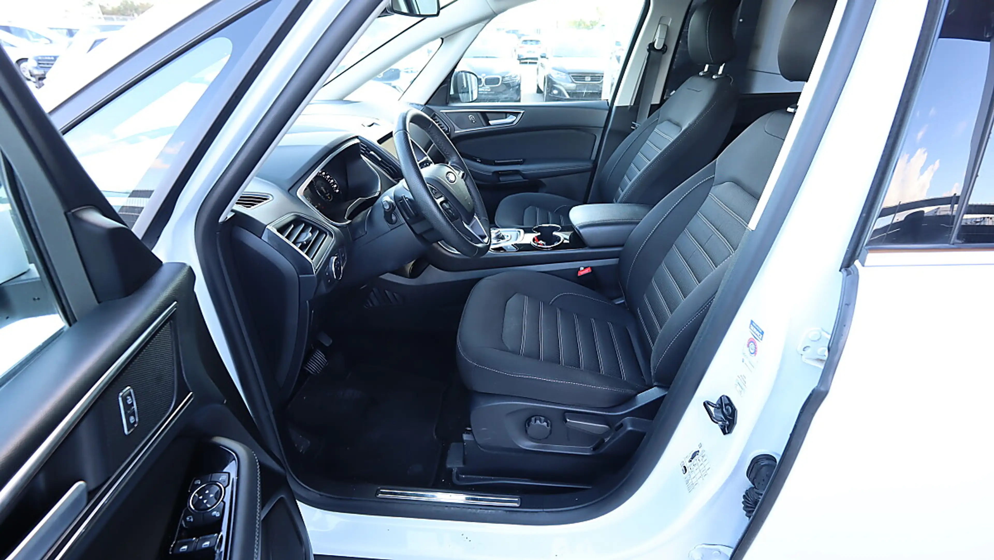 Ford Galaxy 2.0 EcoBlue Titanium Aut. 7-Sitzer Keyless Spur... — photo 12