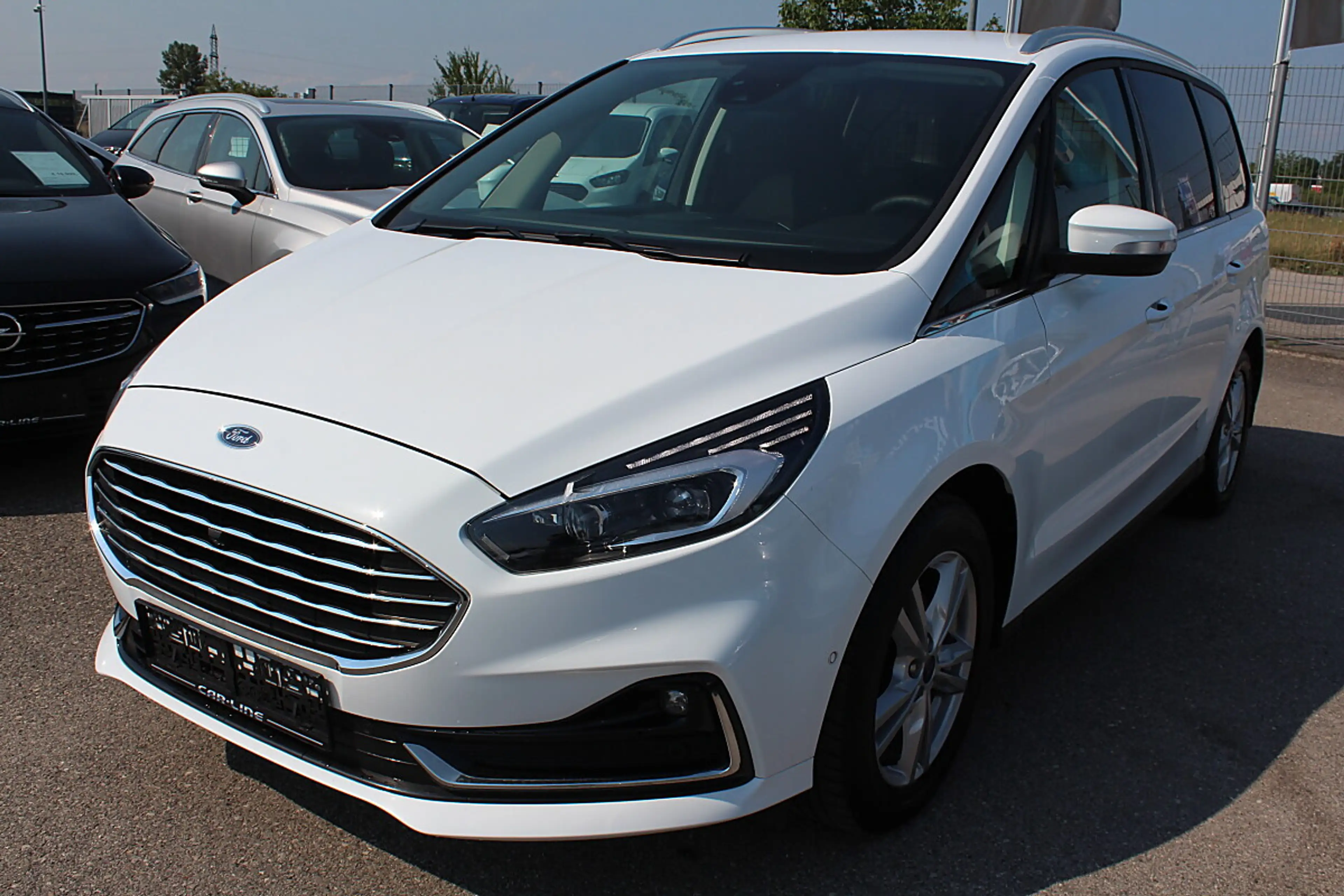 Ford Galaxy 2.0 EcoBlue Titanium Aut. 7-Sitzer Keyless Spur... — photo 3