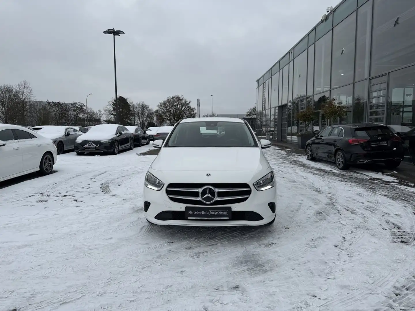 Mercedes-Benz B 250 e STYLE+NAVI+PDC+WIDE+Park-Assist+SHZ Blanc - 2