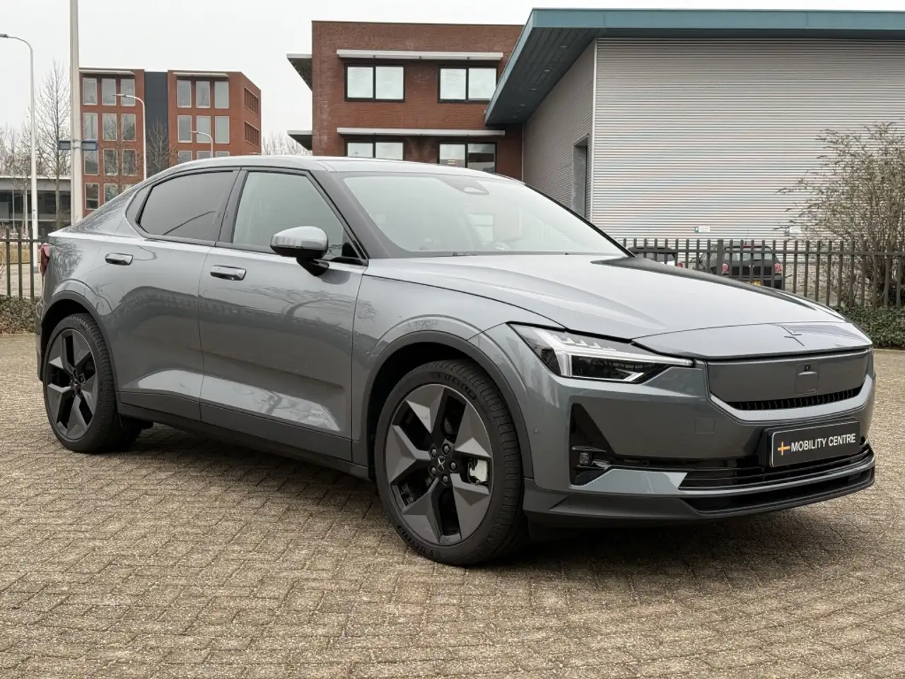 Polestar 2 2025