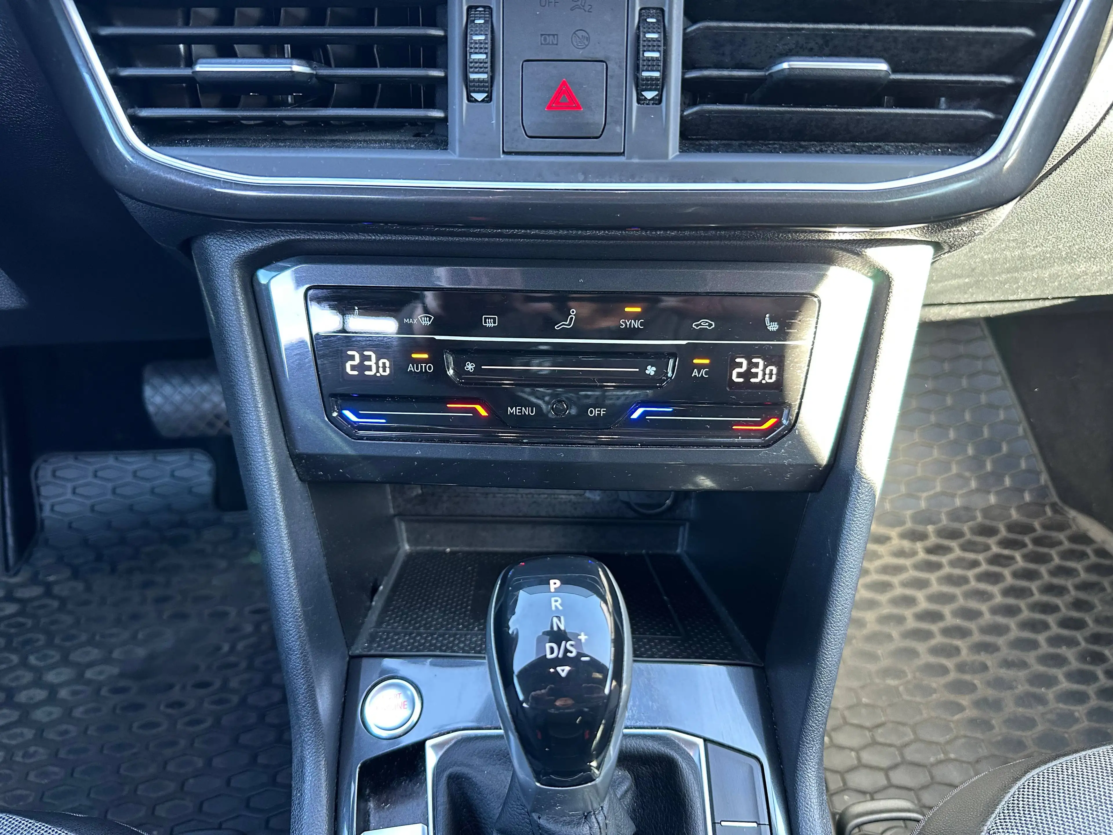 SEAT Tarraco Xcellence 4Drive 2.0 TSI *AHK, LED, Navi, 7-Sitzer...* — photo 13