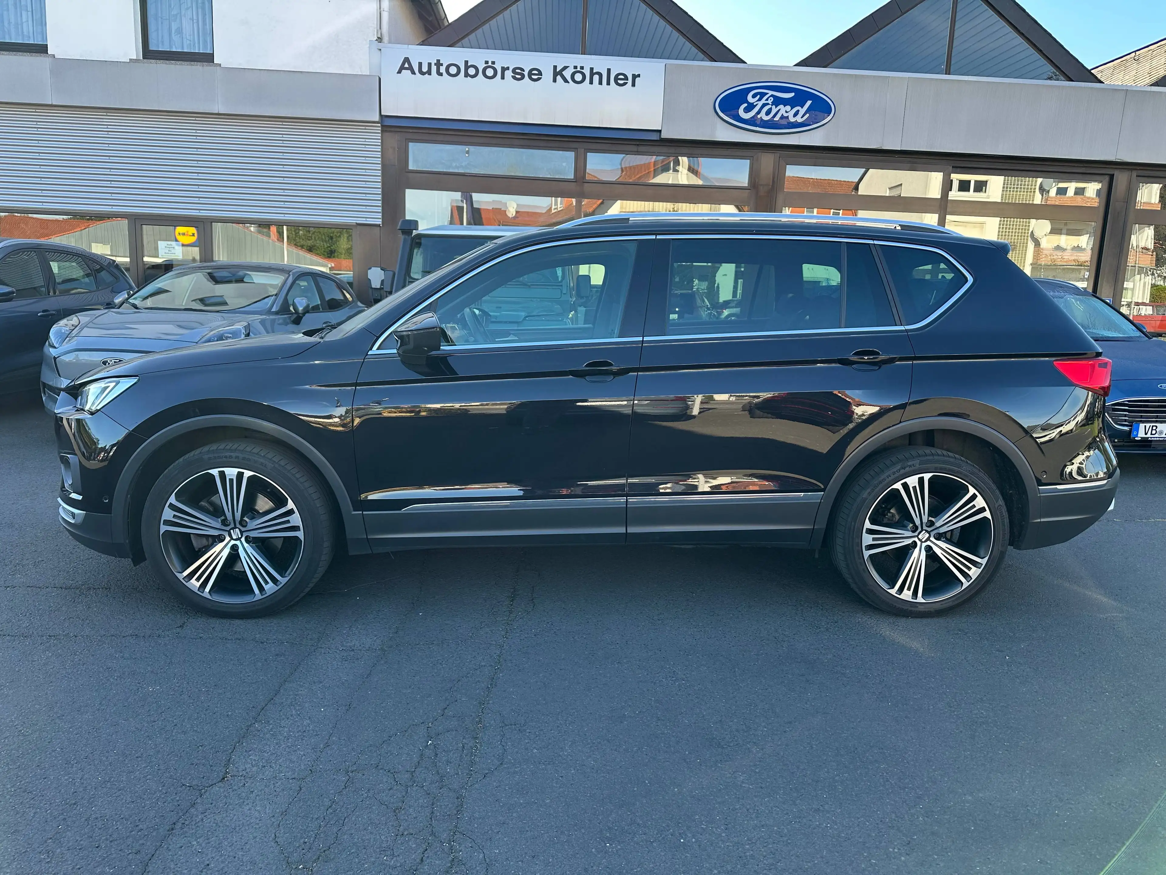 SEAT Tarraco Xcellence 4Drive 2.0 TSI *AHK, LED, Navi, 7-Sitzer...* — photo 4