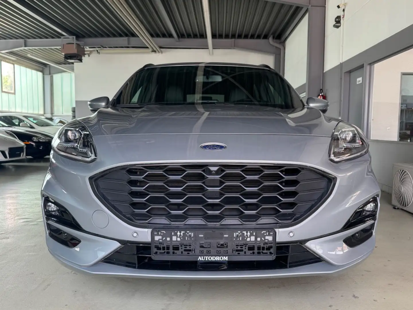 Ford Kuga ST-Line X 2.0 TDCI +ACC+AHK+BLIS+Head-Up Silber - 2