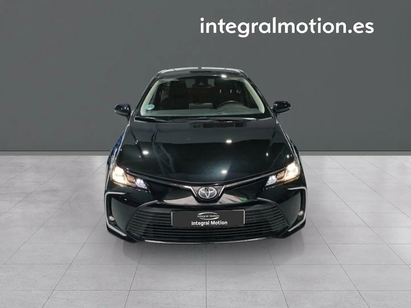 Toyota Corolla Sedán  125H Active Tech Negro - 2