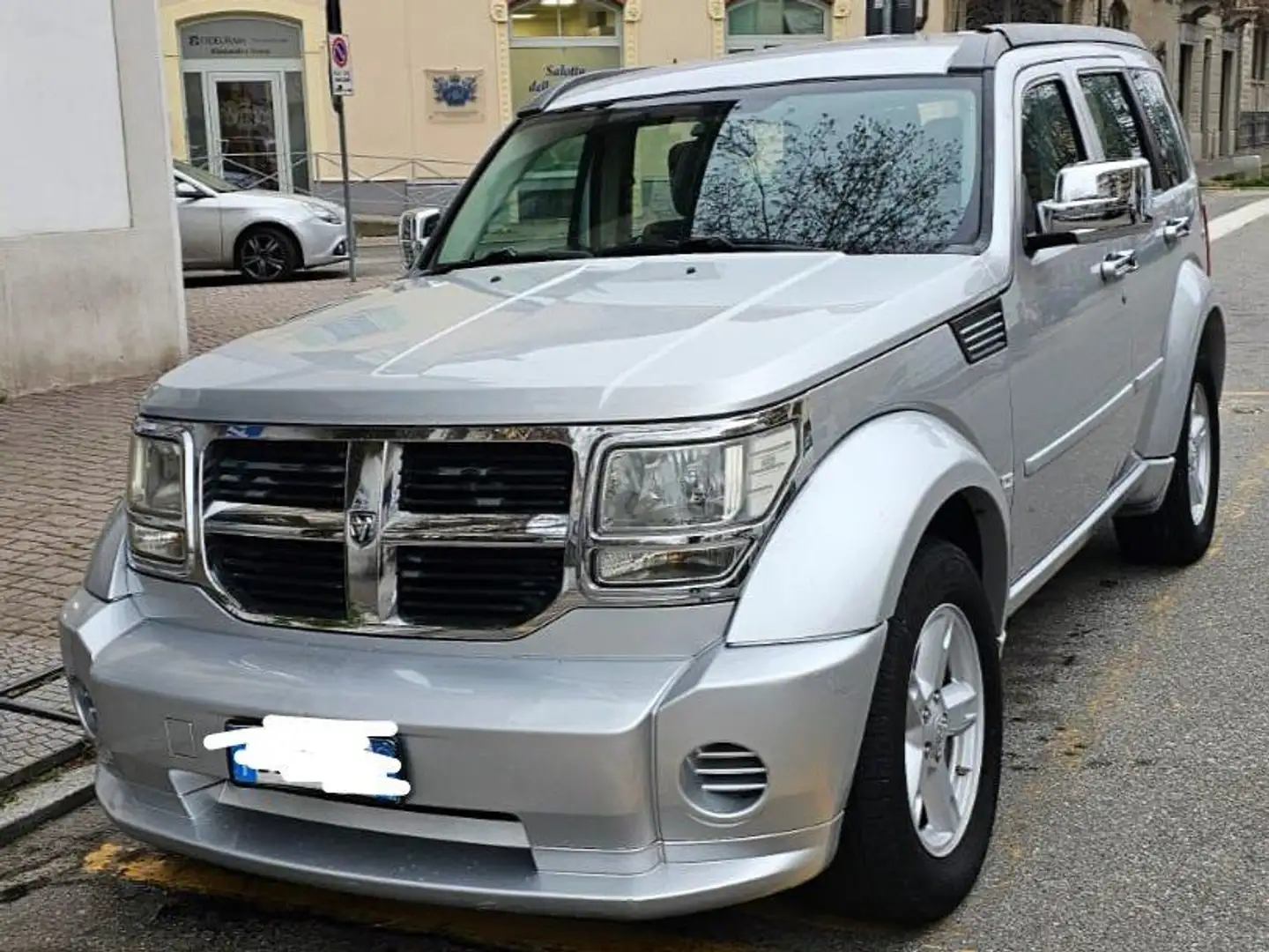 Dodge Nitro Nitro 2.8 L4 crd 16v R/T 4wd auto dpf Argento - 1