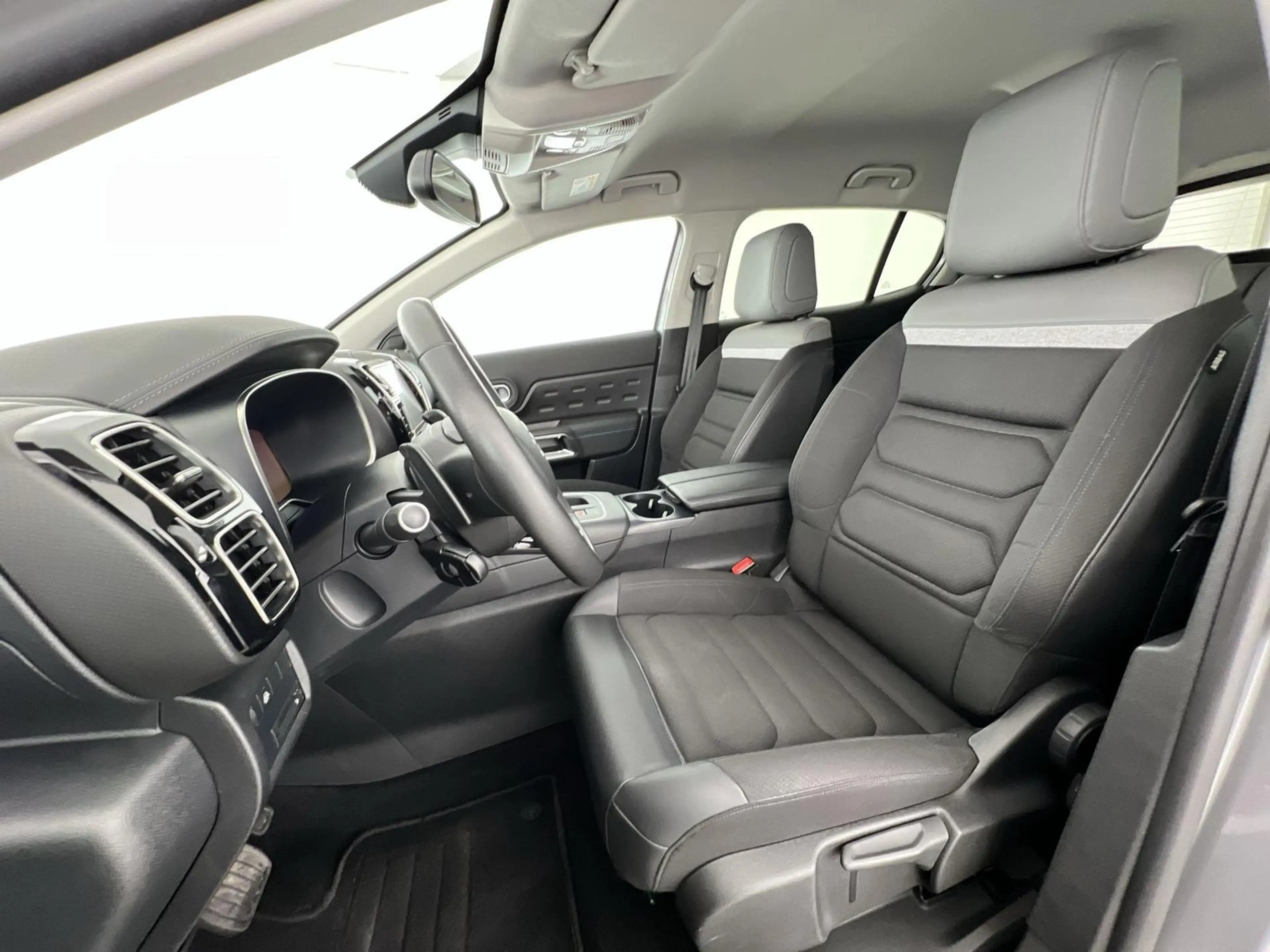 Citroen C5 Aircross Feel Pack 1.2*AHK*SHZ*RFK*uvm — photo 7