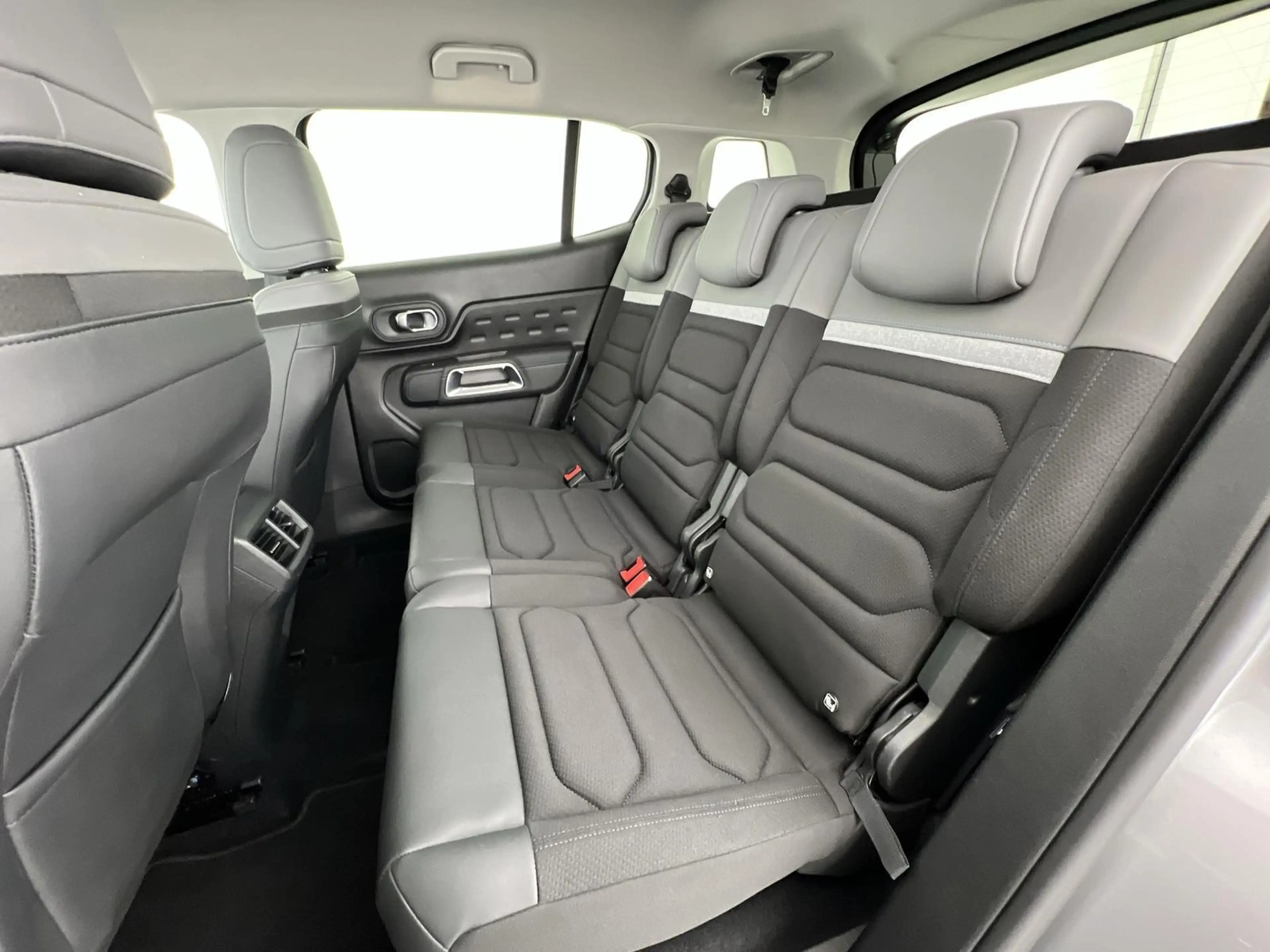 Citroen C5 Aircross Feel Pack 1.2*AHK*SHZ*RFK*uvm — photo 8