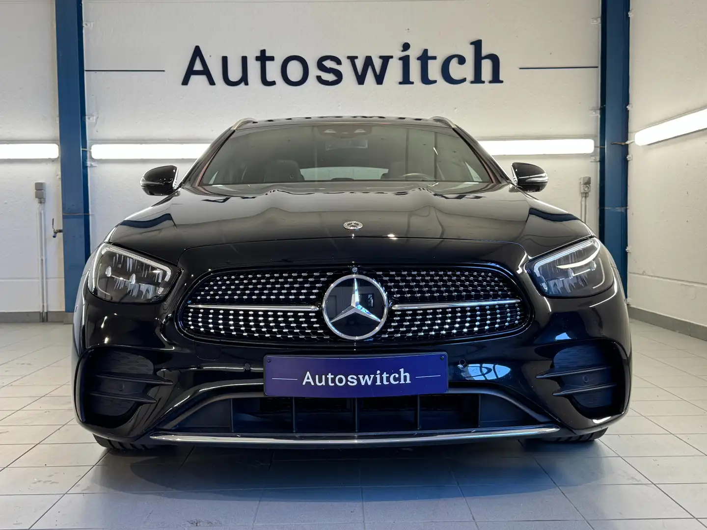 Mercedes-Benz E 300 e Break - AMG/Pano/360°/Acc/Trekhaak/Keyless/.. Negro - 2