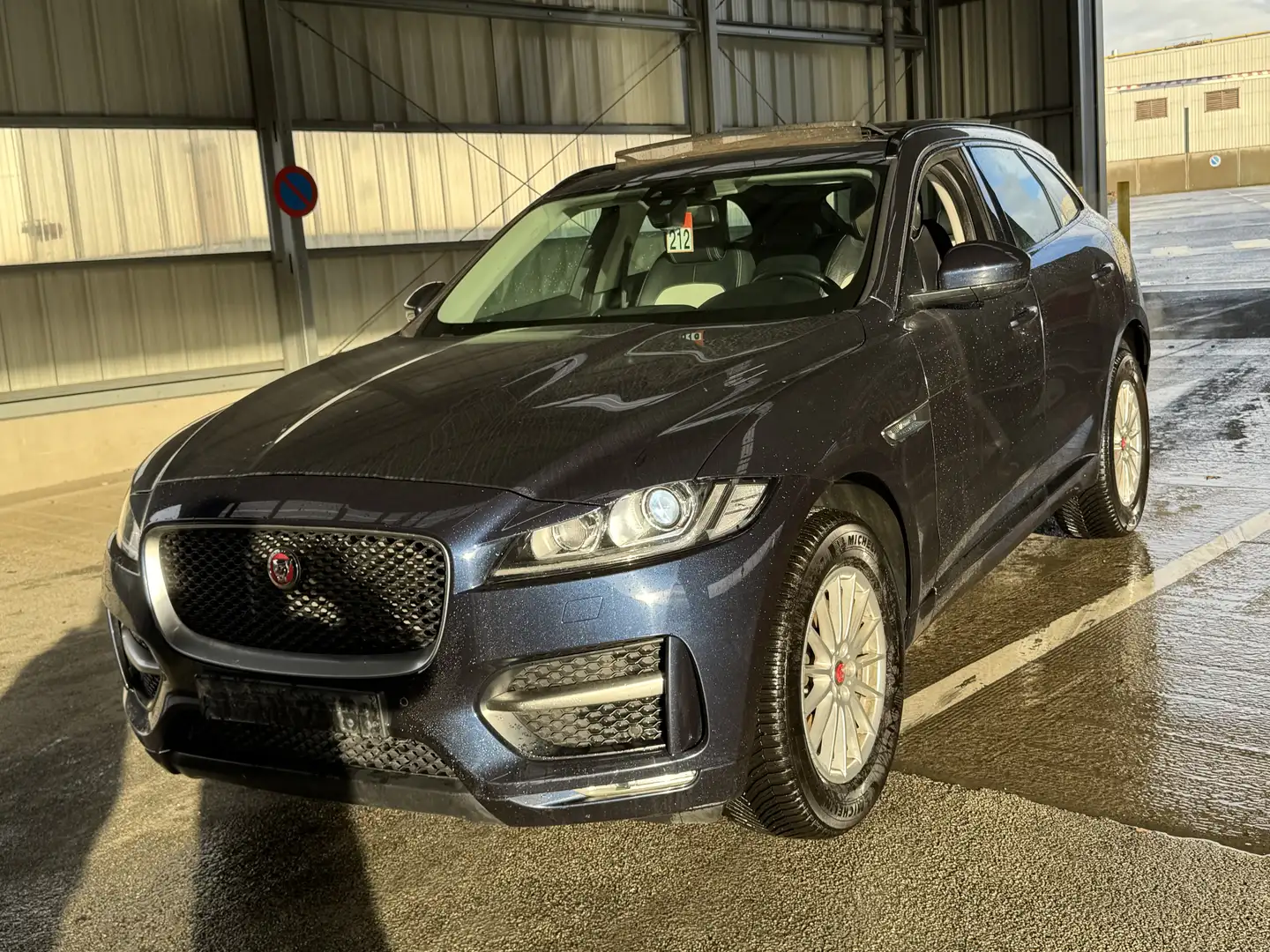 Jaguar F-Pace 2.0 D R-Sport/BOITE AUTO/FULLOPTIONS/1PROP CARNET Bleu - 1