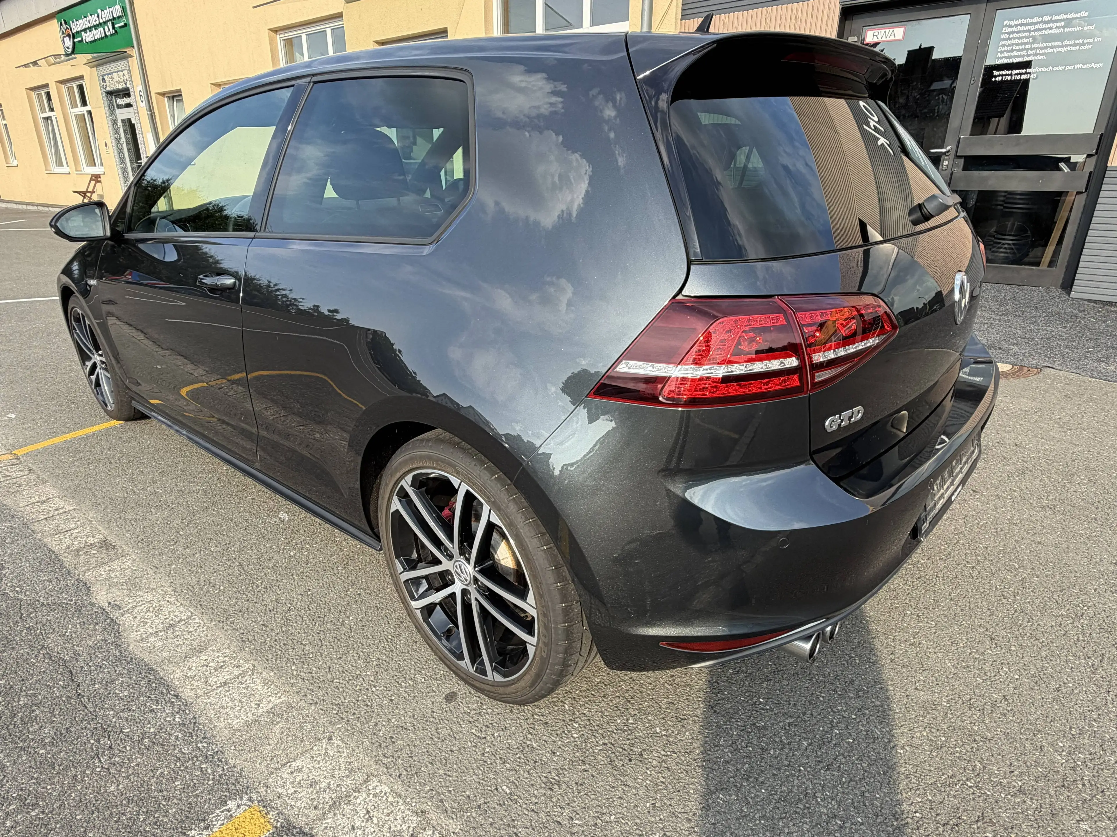 Volkswagen Golf GTD GTD BMT DSG | 184 PS | 105.800 km | 2. Hand | Unfallfrei | VW-Scheckheft | TÜV neu — photo 3
