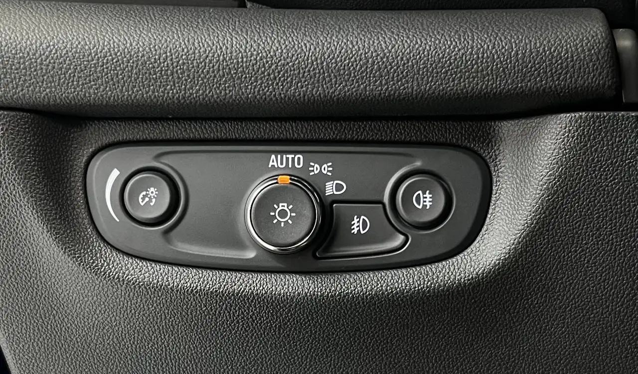 Opel Insignia B Grand Sport Business Elegance 2,0 Turbo 147 kW 200PS BOSE Head-Up IntelliLux Leder, миниатюра 25