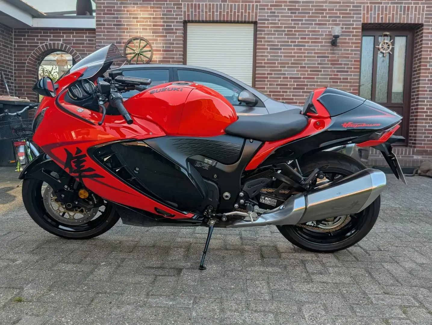 Suzuki Hayabusa 25th Anniversary Edition Rojo - 2