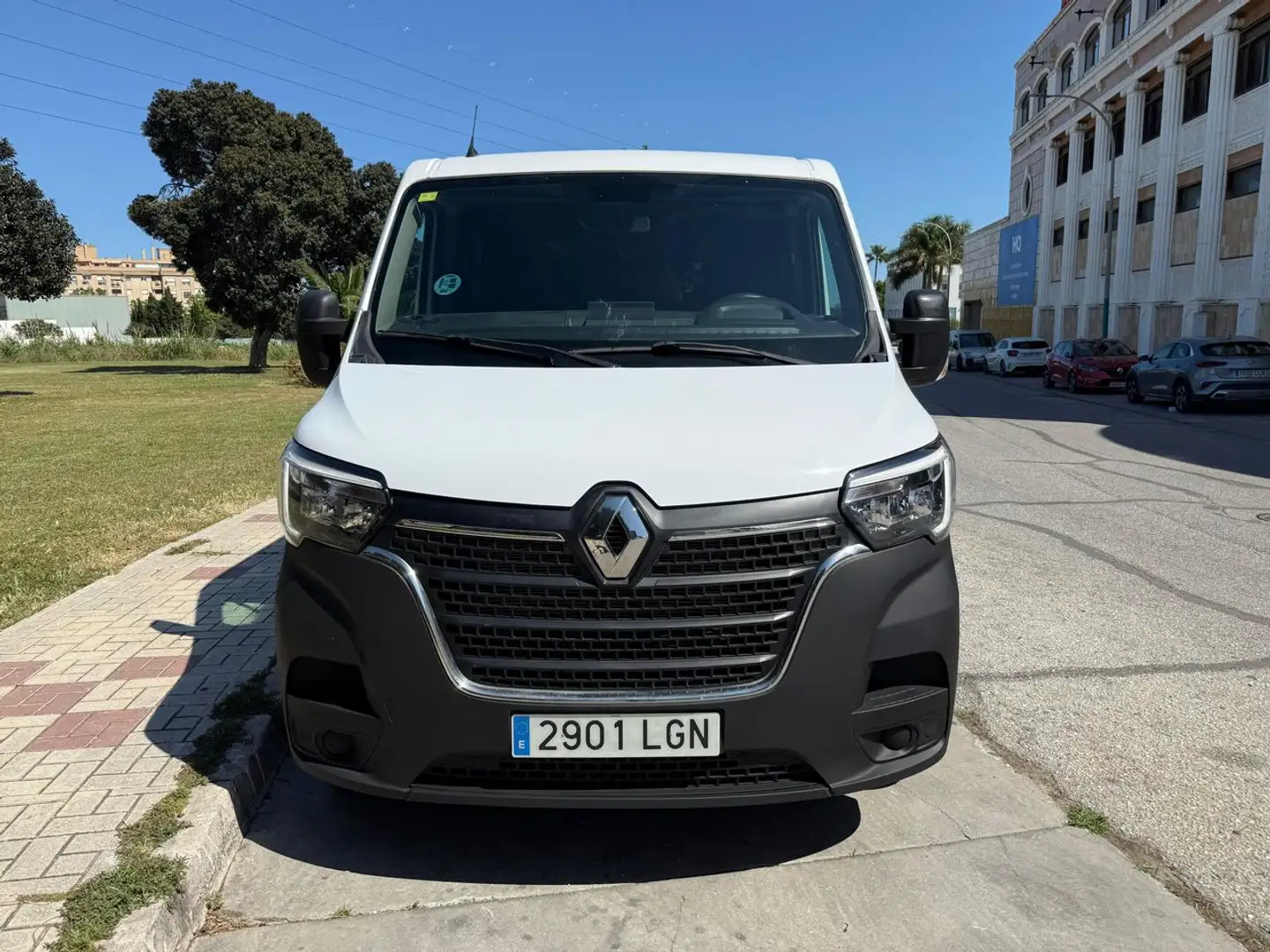 Renault Master 2.3 DCI 135 CV 9 PLAZAS. Wit - 2