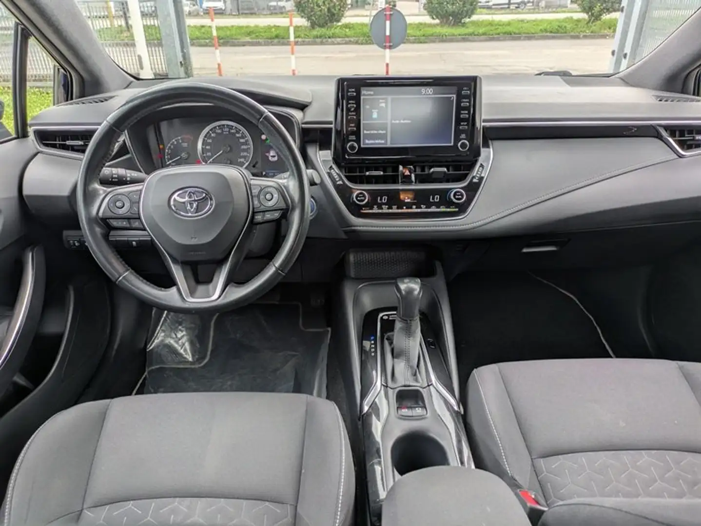 Toyota Corolla 1.8h Black Edition  cvt Bleu - 2