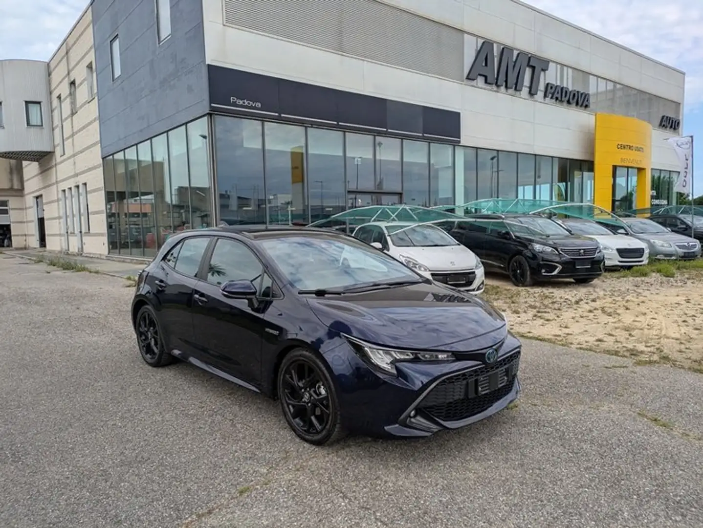 Toyota Corolla 1.8h Black Edition  cvt Bleu - 1