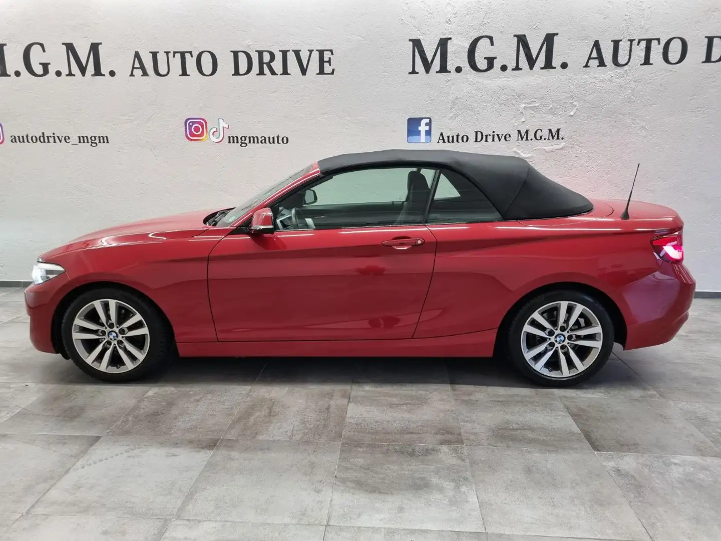 BMW 218 i Cabrio Advantage Rot - 2