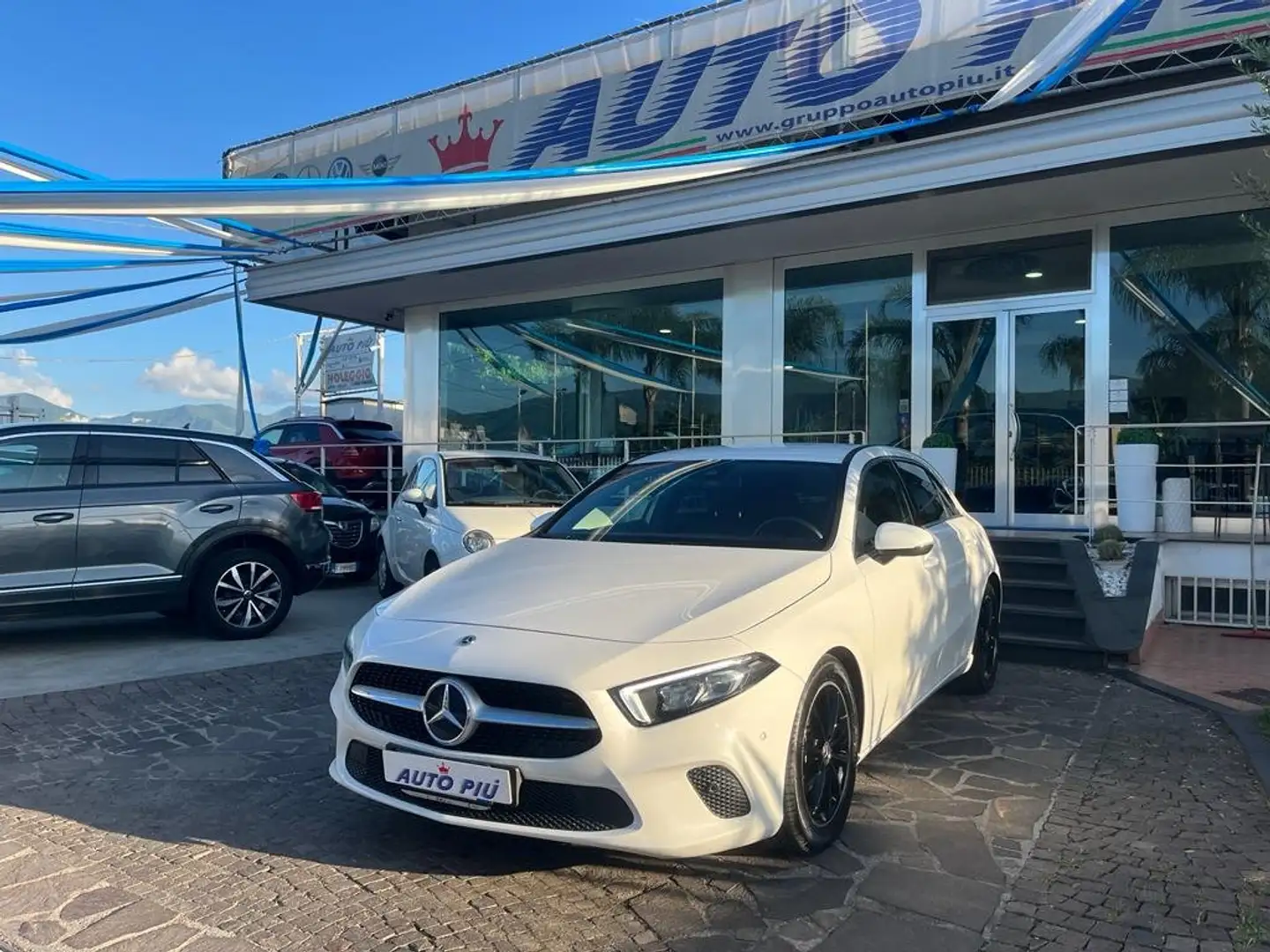 Mercedes-Benz A 180 A 180 d Premium auto Bianco - 1