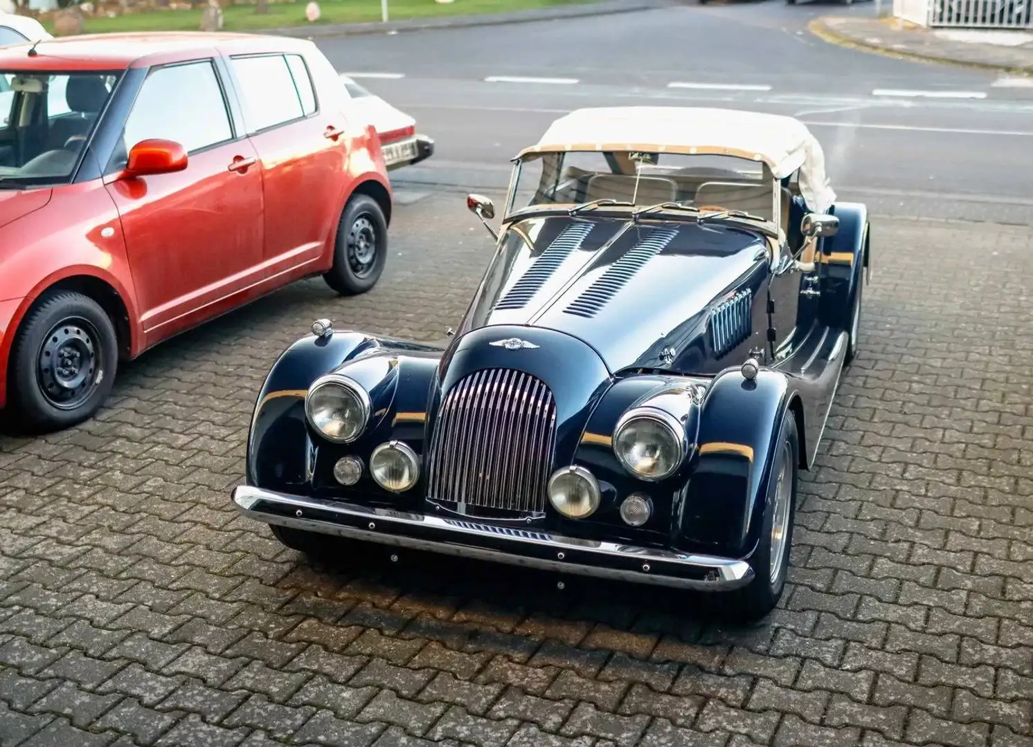 Morgan Plus 8 Morgan Plus 8 Blau - 2