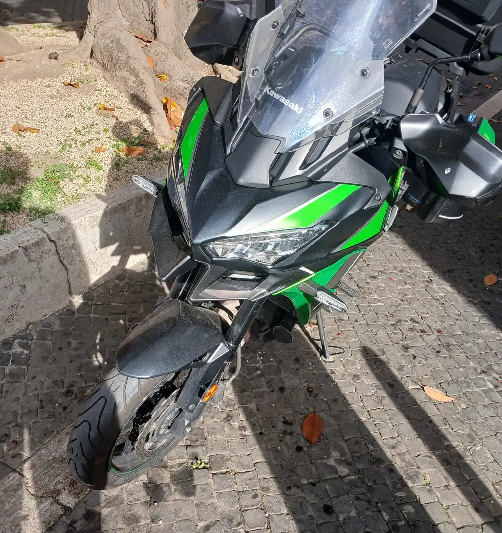Kawasaki Versys 650 nero e verde opaca Verde - 2