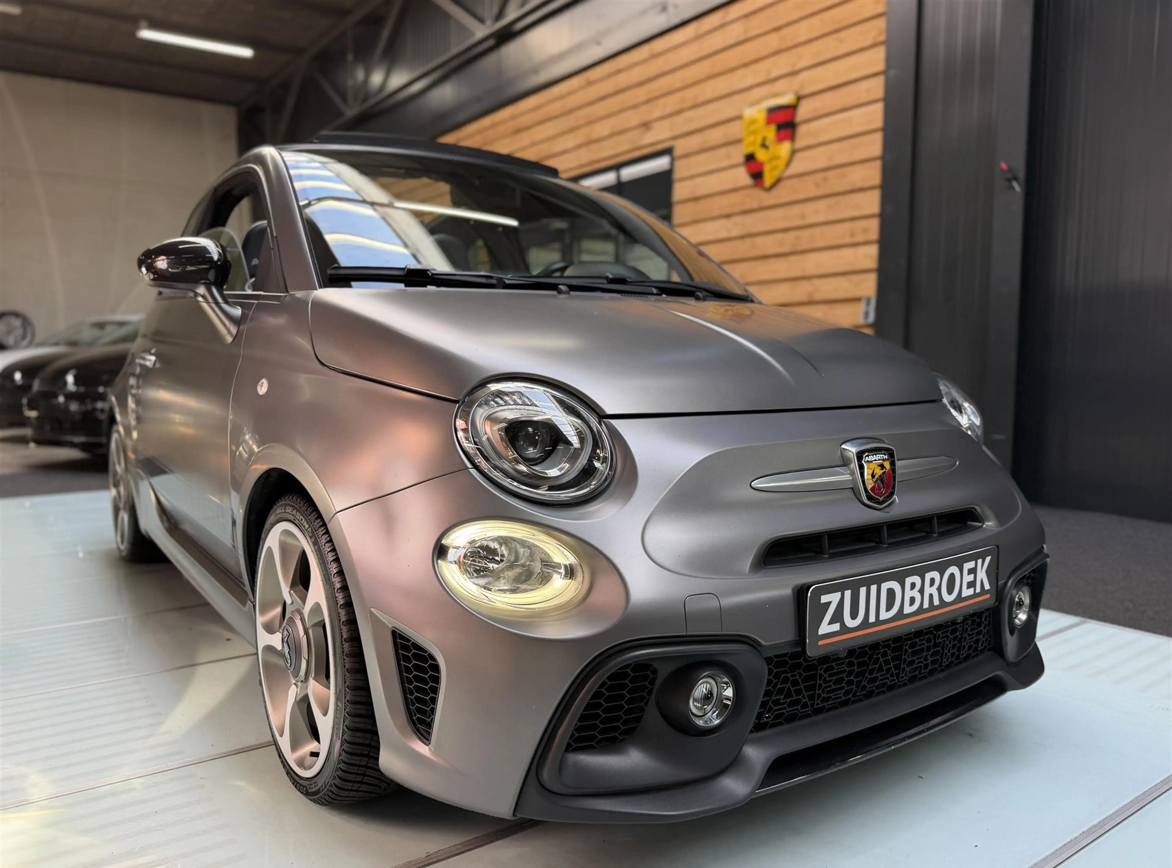 Abarth 595 Turismo 1.4 T-Jet Abarth Turismo 70th Anniversary — photo 5
