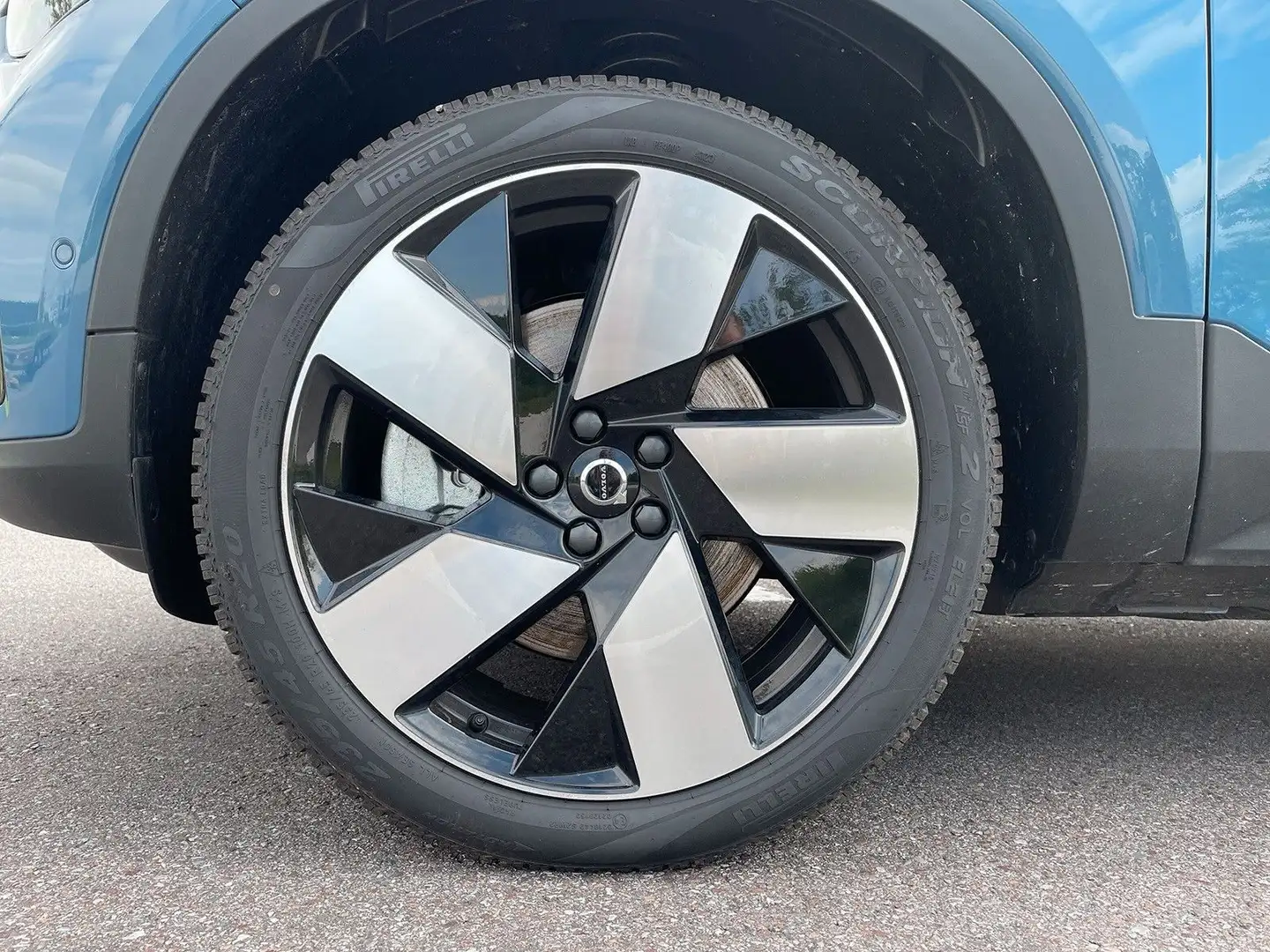 Volvo C40 Pure Electric Ultimate Single Ext Range Blau - 2