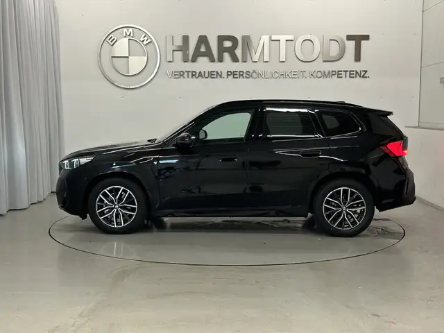 BMW X1 view 4