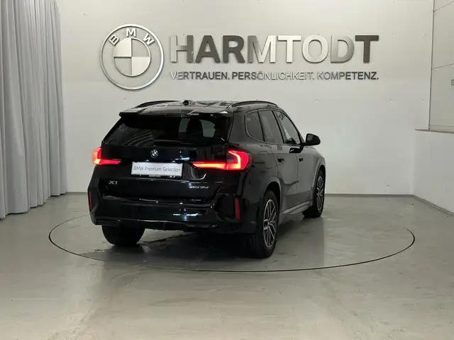 BMW X1 view 6