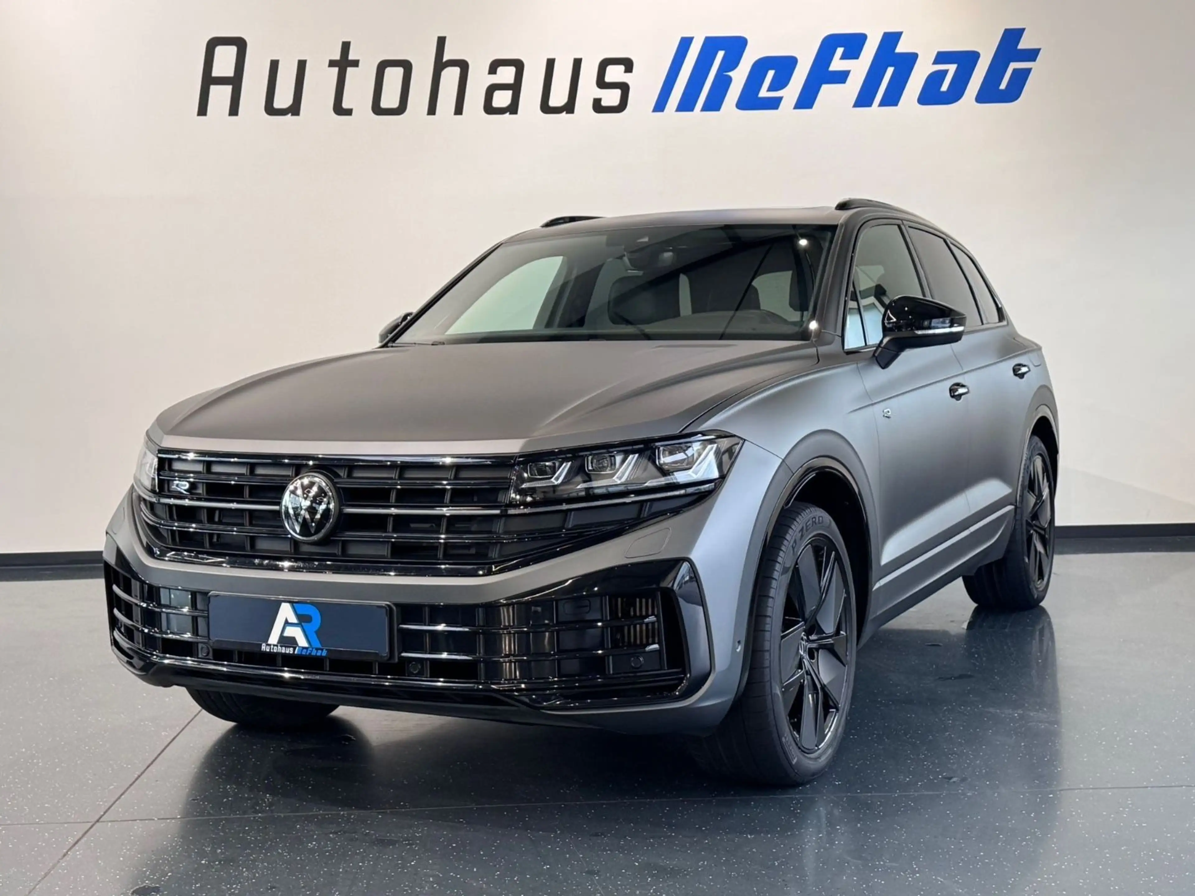 Volkswagen Touareg R 3.0 TSI eHybrid 4Motion*PANO*MATRIX*AH — photo 3