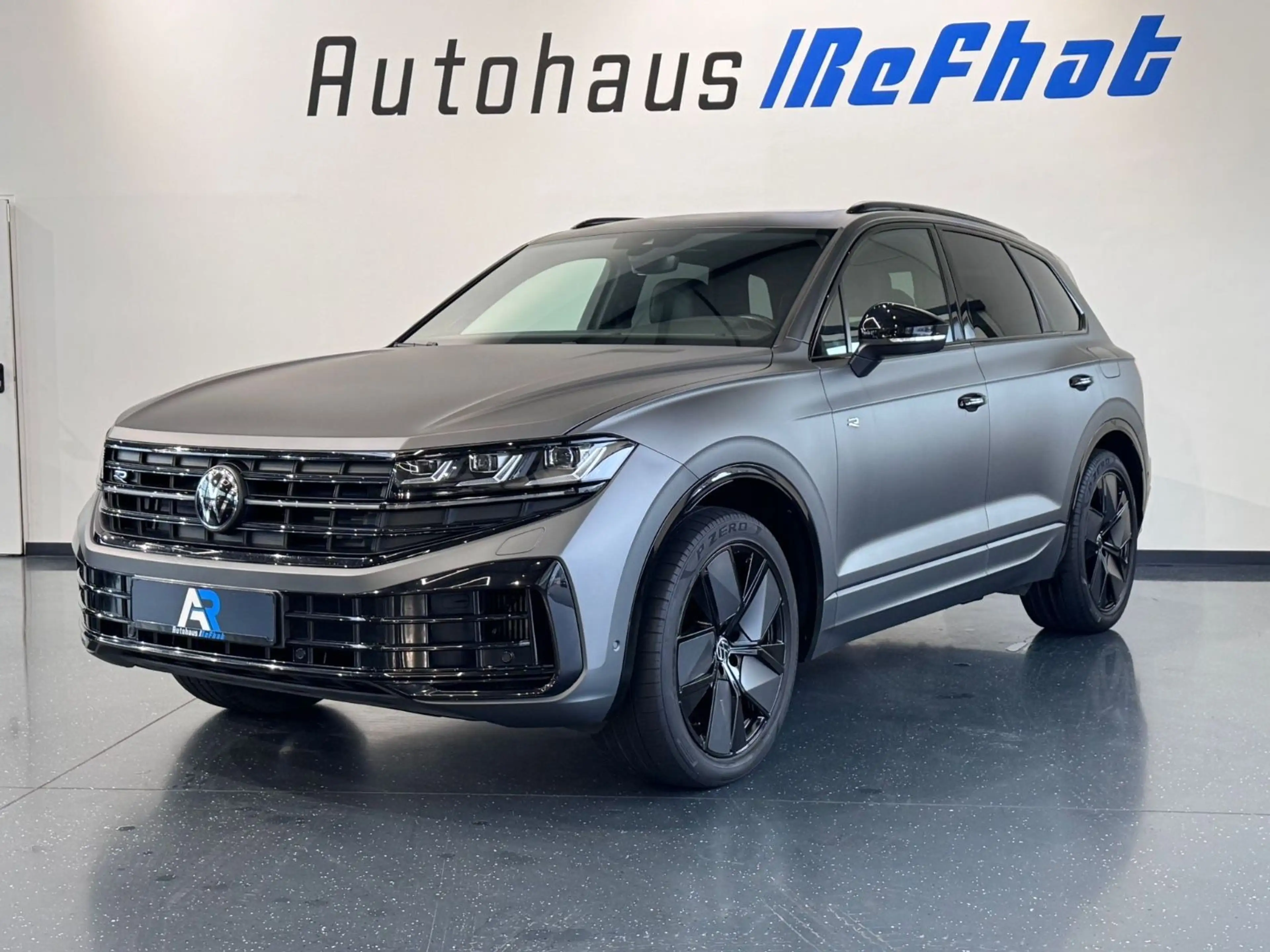 Volkswagen Touareg R 3.0 TSI eHybrid 4Motion*PANO*MATRIX*AH — photo 4