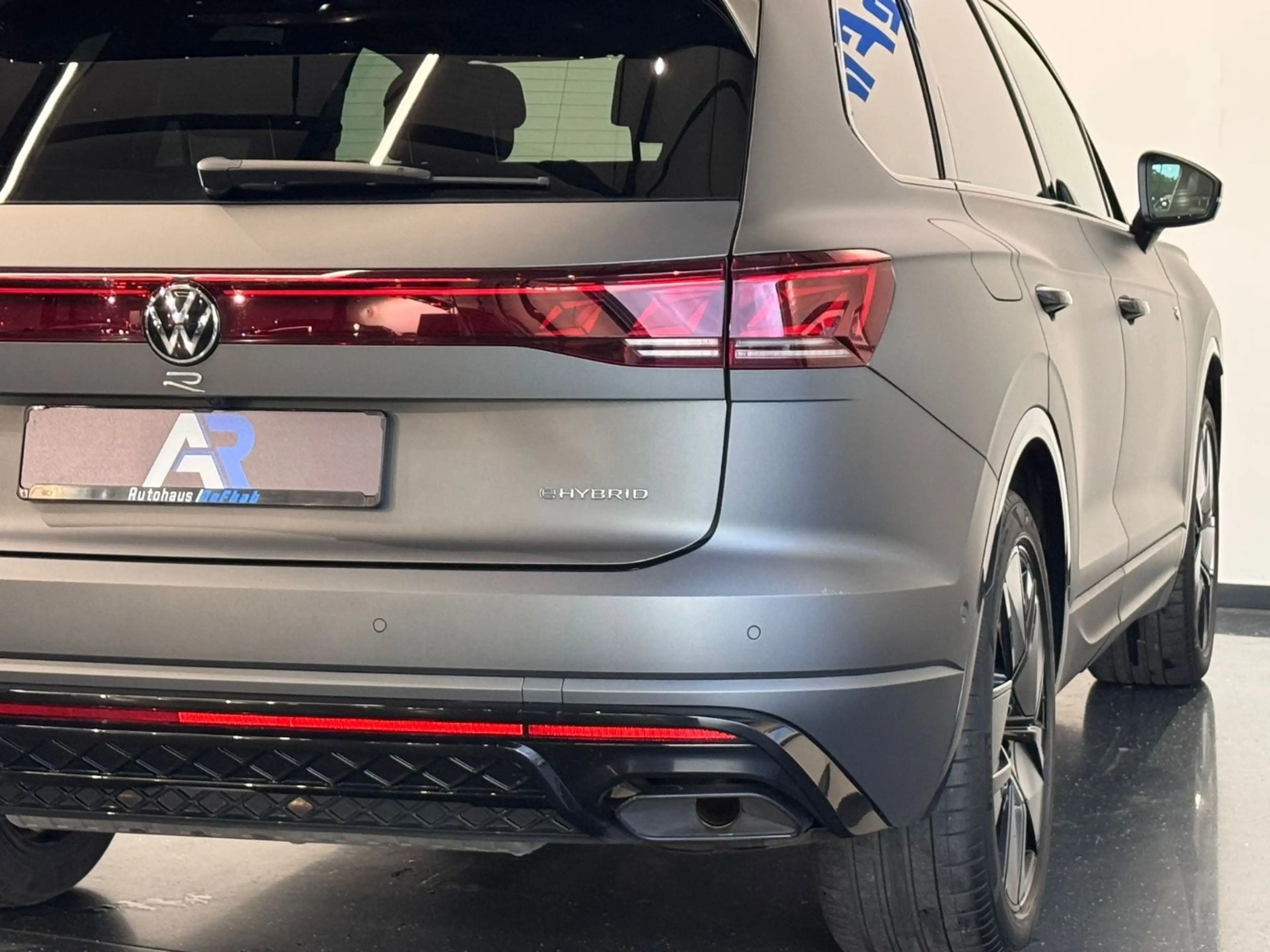 Volkswagen Touareg R 3.0 TSI eHybrid 4Motion*PANO*MATRIX*AH — photo 15