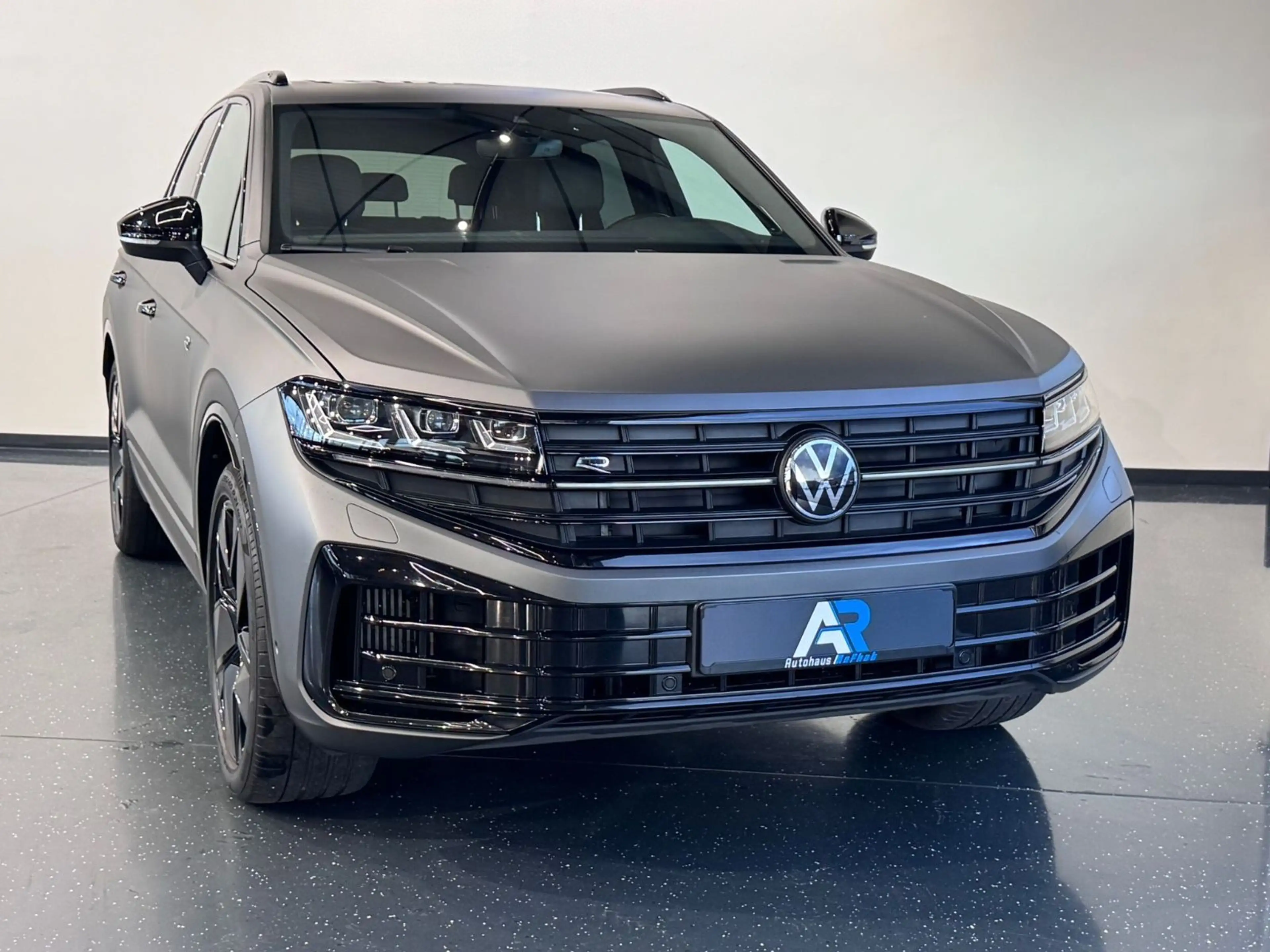 Volkswagen Touareg R 3.0 TSI eHybrid 4Motion*PANO*MATRIX*AH — photo 6