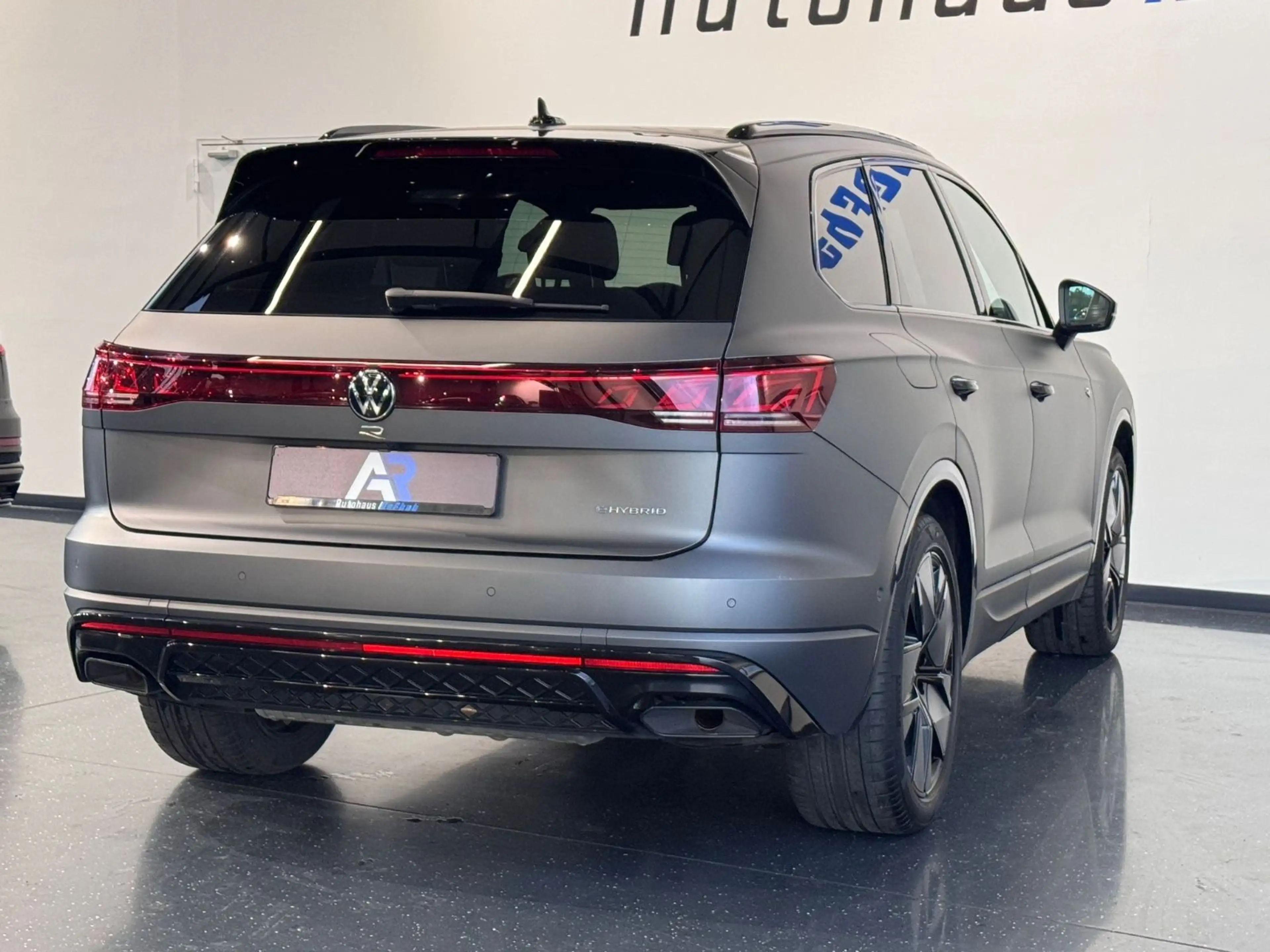 Volkswagen Touareg R 3.0 TSI eHybrid 4Motion*PANO*MATRIX*AH — photo 14