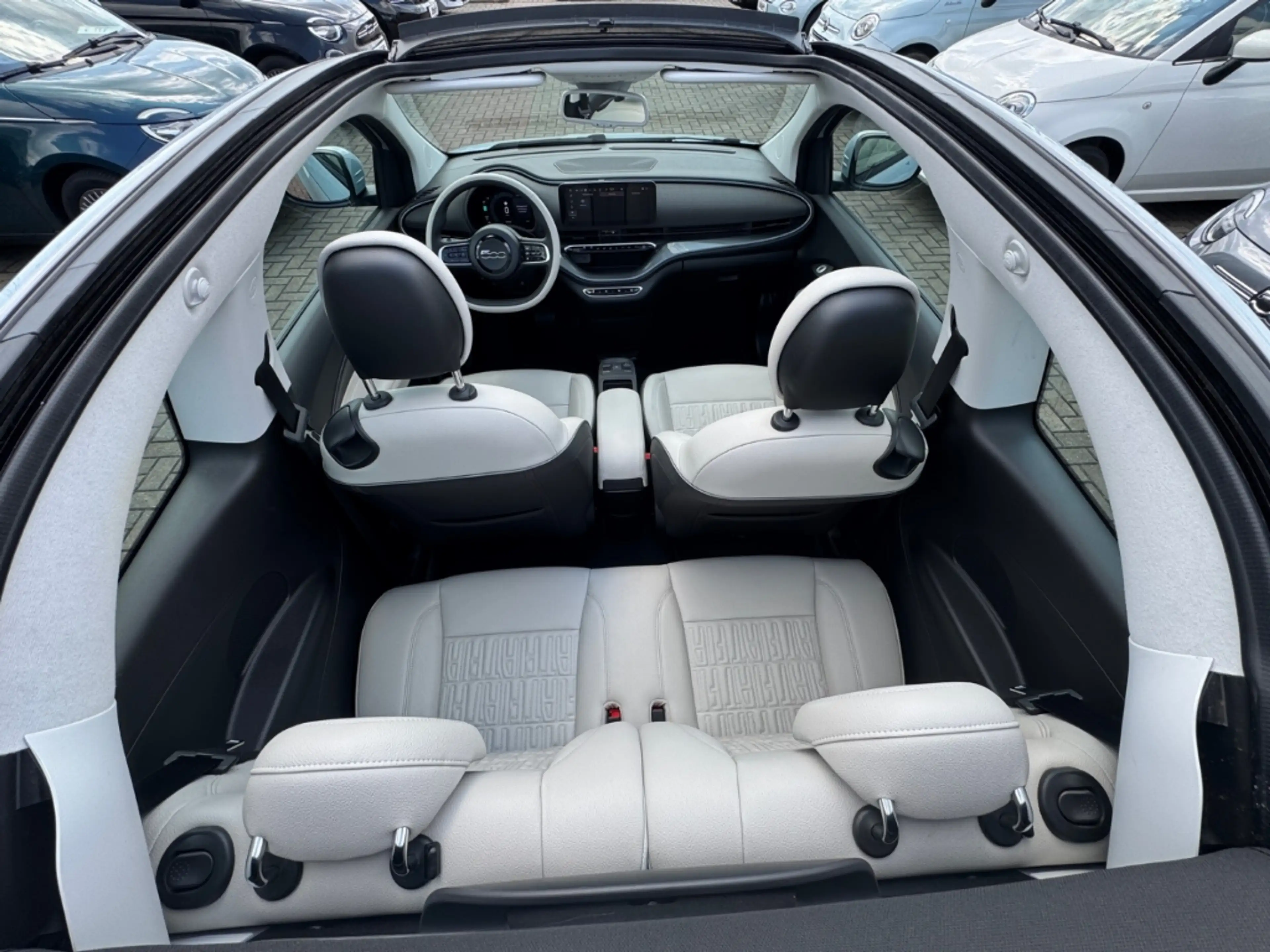 Fiat 500e La Prima By Bocelli+NAVI+JBL+LEDER+ACC+KAMERA — photo 13
