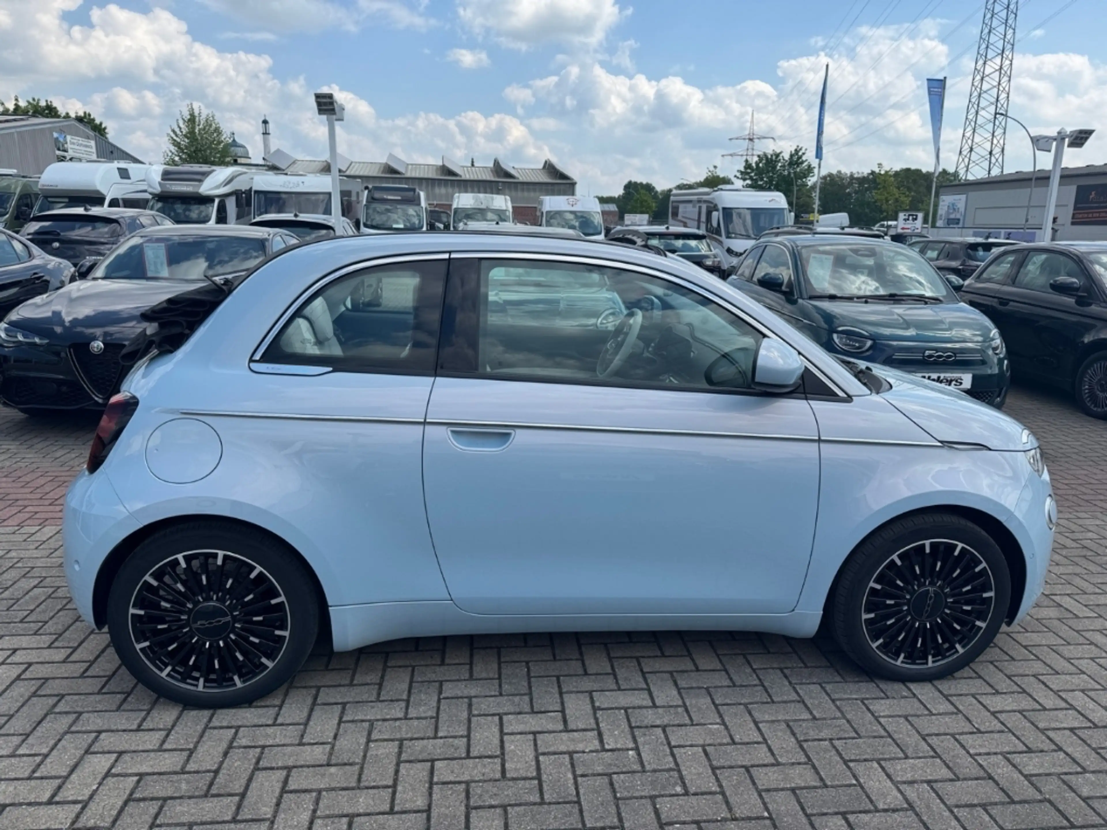 Fiat 500e La Prima By Bocelli+NAVI+JBL+LEDER+ACC+KAMERA — photo 9