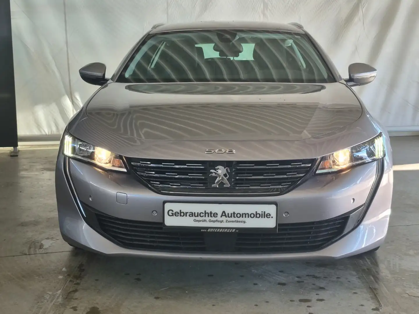 Peugeot 508 1,5 BlueHDi Allure Aut. Grau - 2
