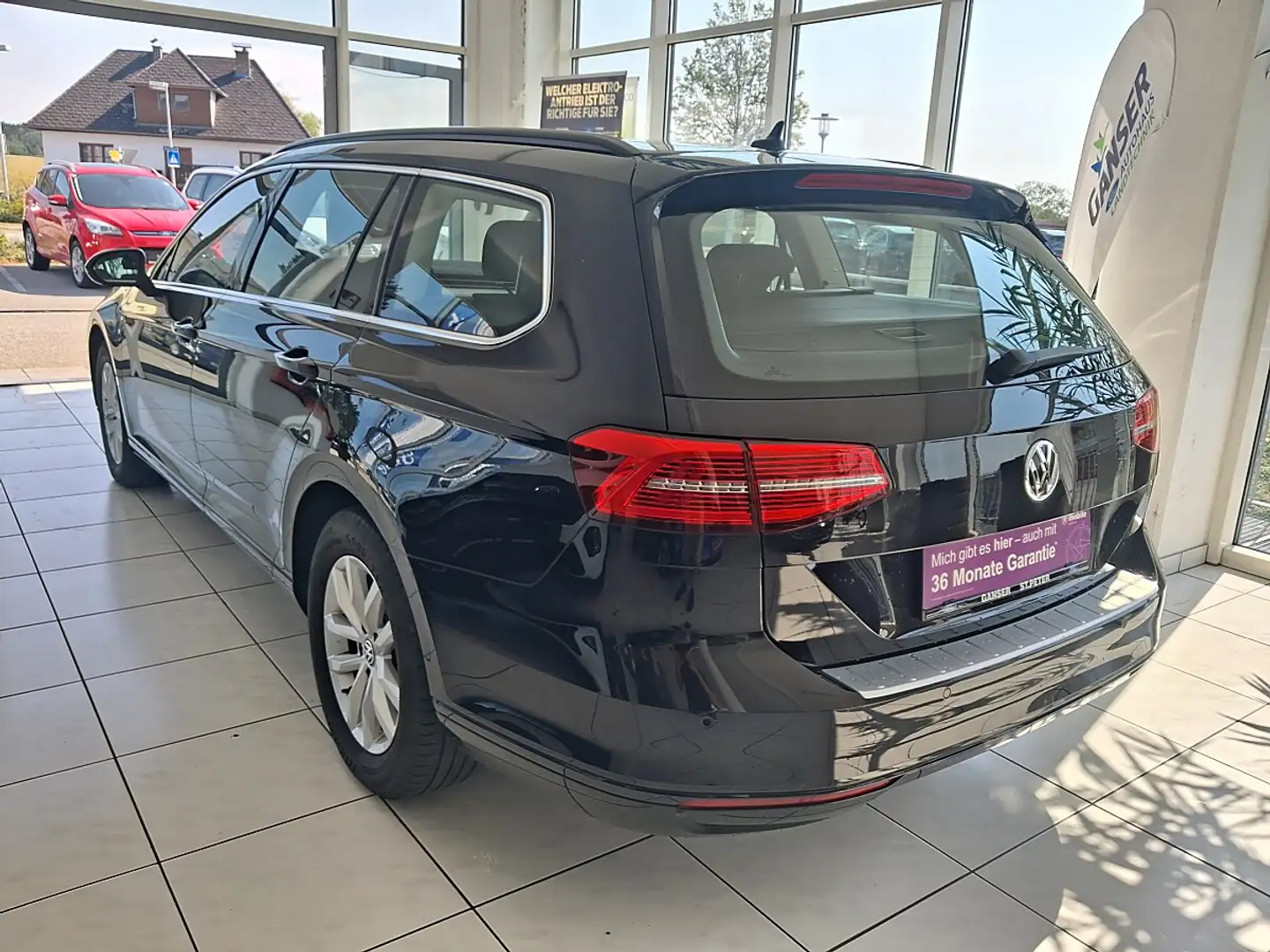 Volkswagen Passat Variant Comfortline 2,0 TDI SCR DSG Schwarz - 2