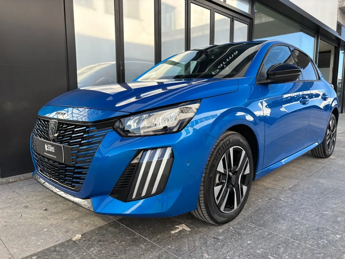 Peugeot 208 1.2 PureTech Allure Blau - 1