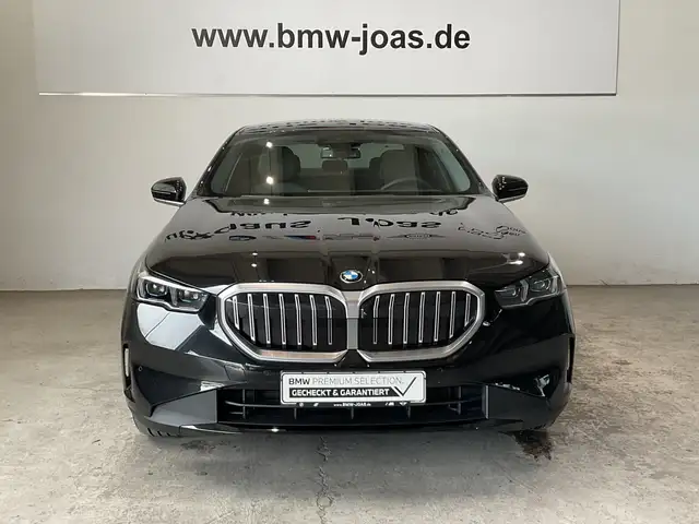 BMW 5 Series view 2
