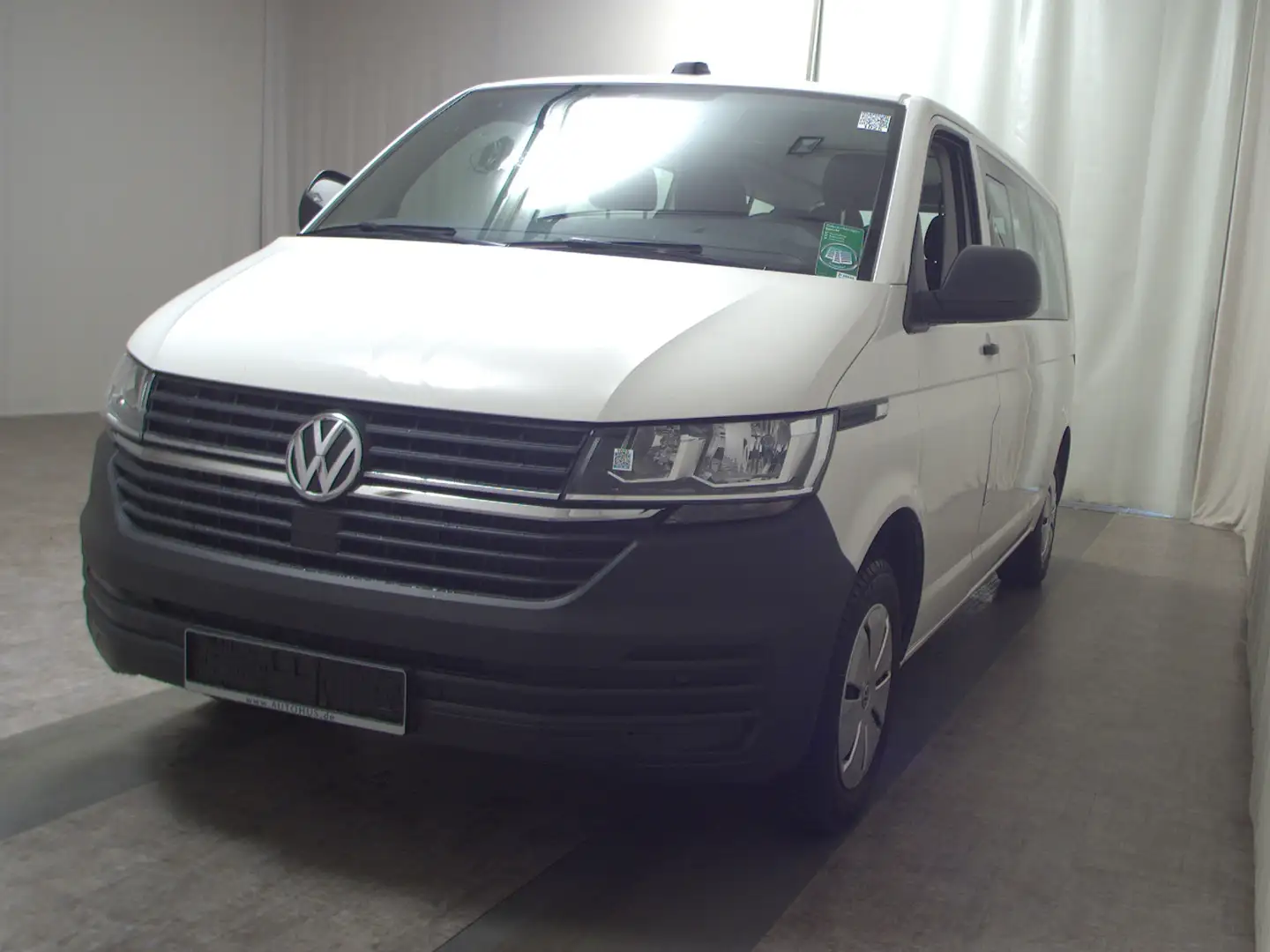 Volkswagen T6.1 Kombi 2.0 TDI L2H1 9-Sitze Navi AHK  PDC Weiß - 2