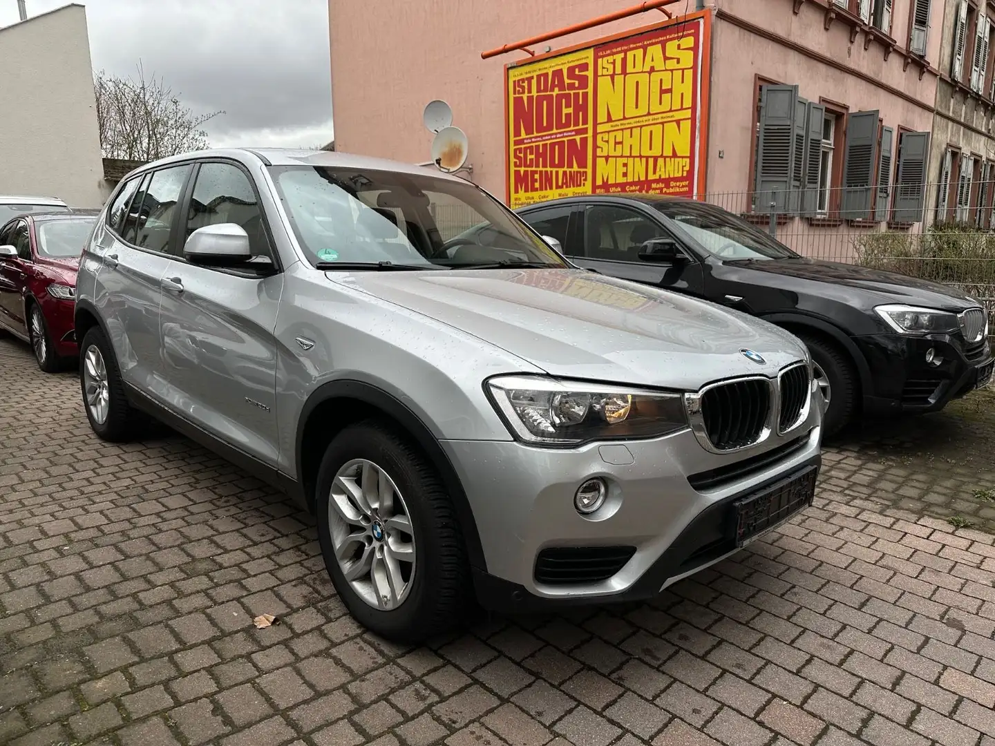 BMW X3 xDrive 20 d 1.Hand/Euro6/Scheckheft/AHK Silber - 1