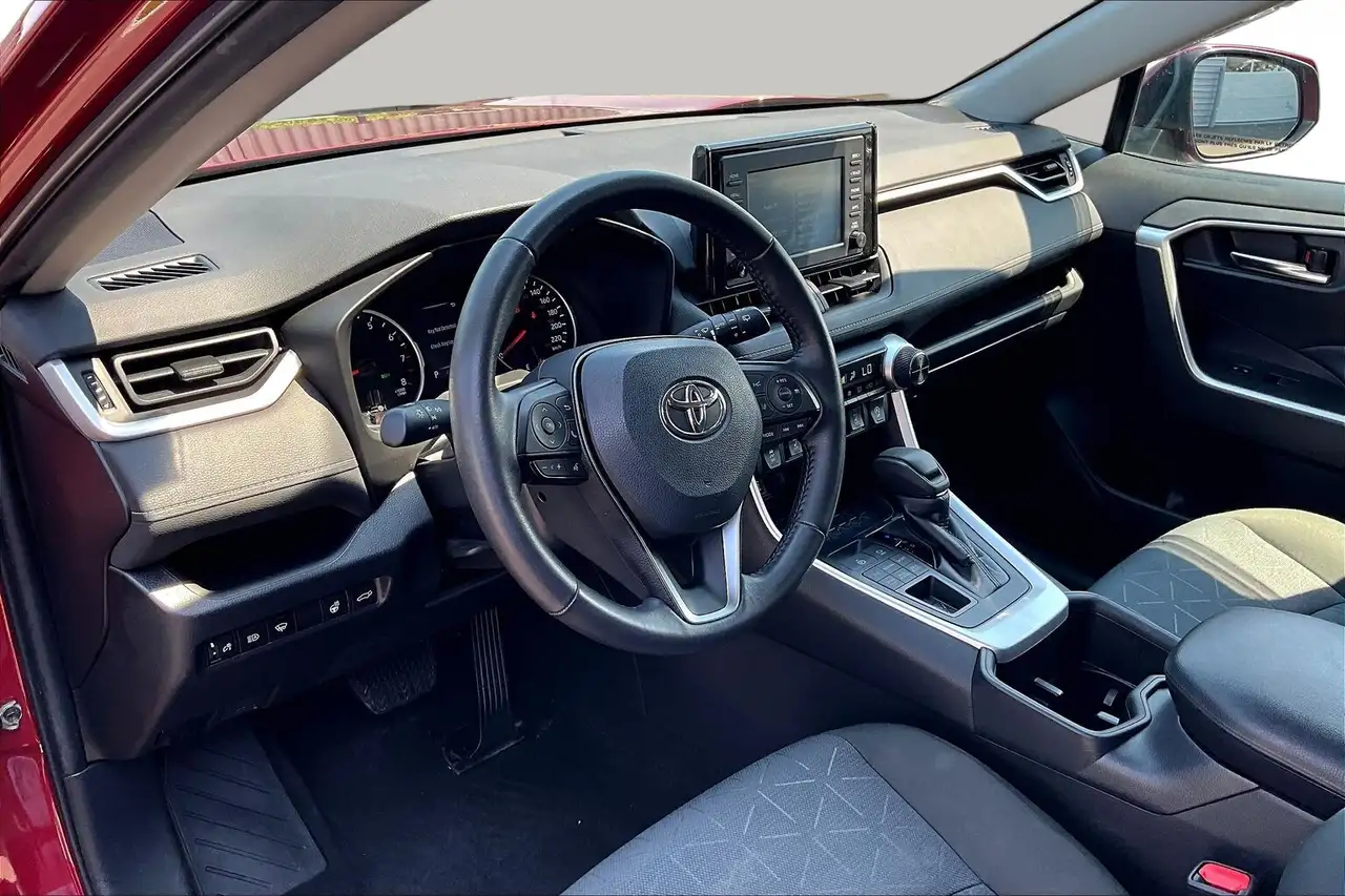 Toyota RAV 4 снимка Toyota RAV 4