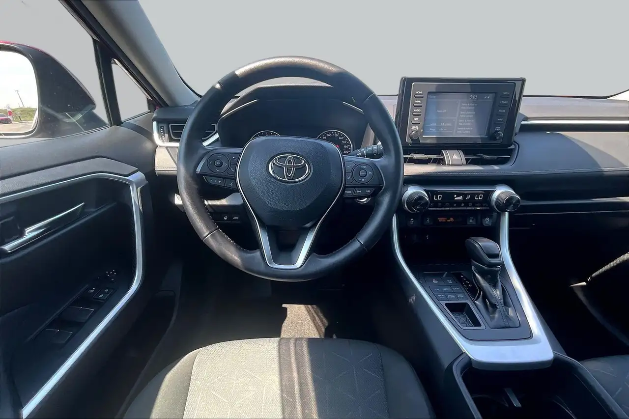 Toyota RAV 4 снимка Toyota RAV 4