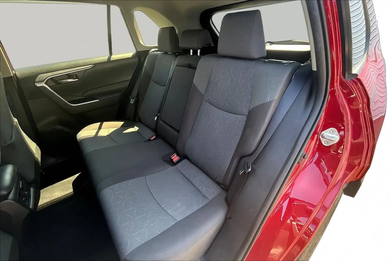 Toyota RAV 4 снимка Toyota RAV 4