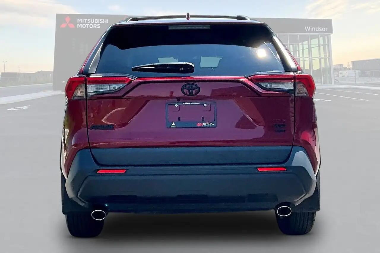 Toyota RAV 4 снимка Toyota RAV 4
