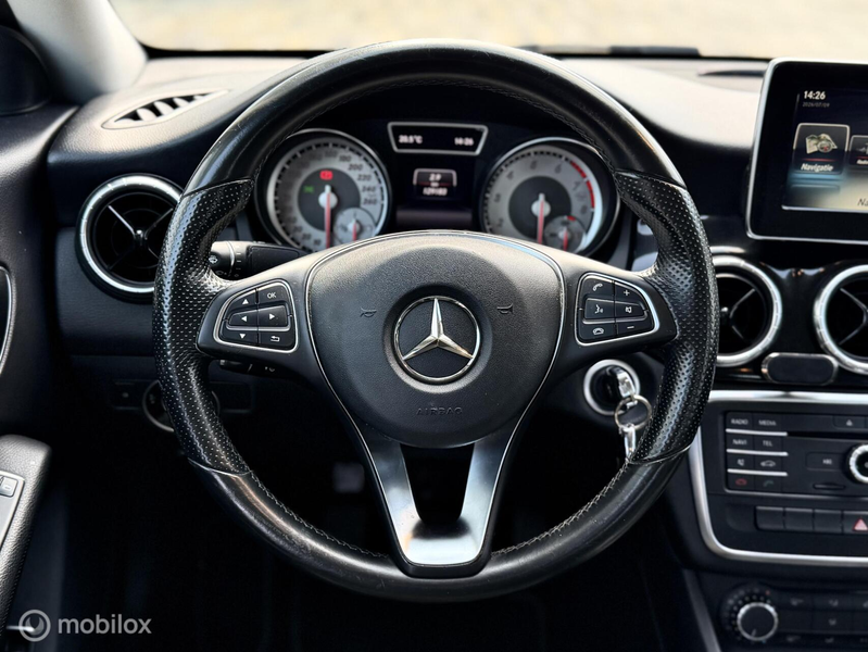 Mercedes-Benz CLA 180 AMG Line | Onderhoudshistorie — photo 15