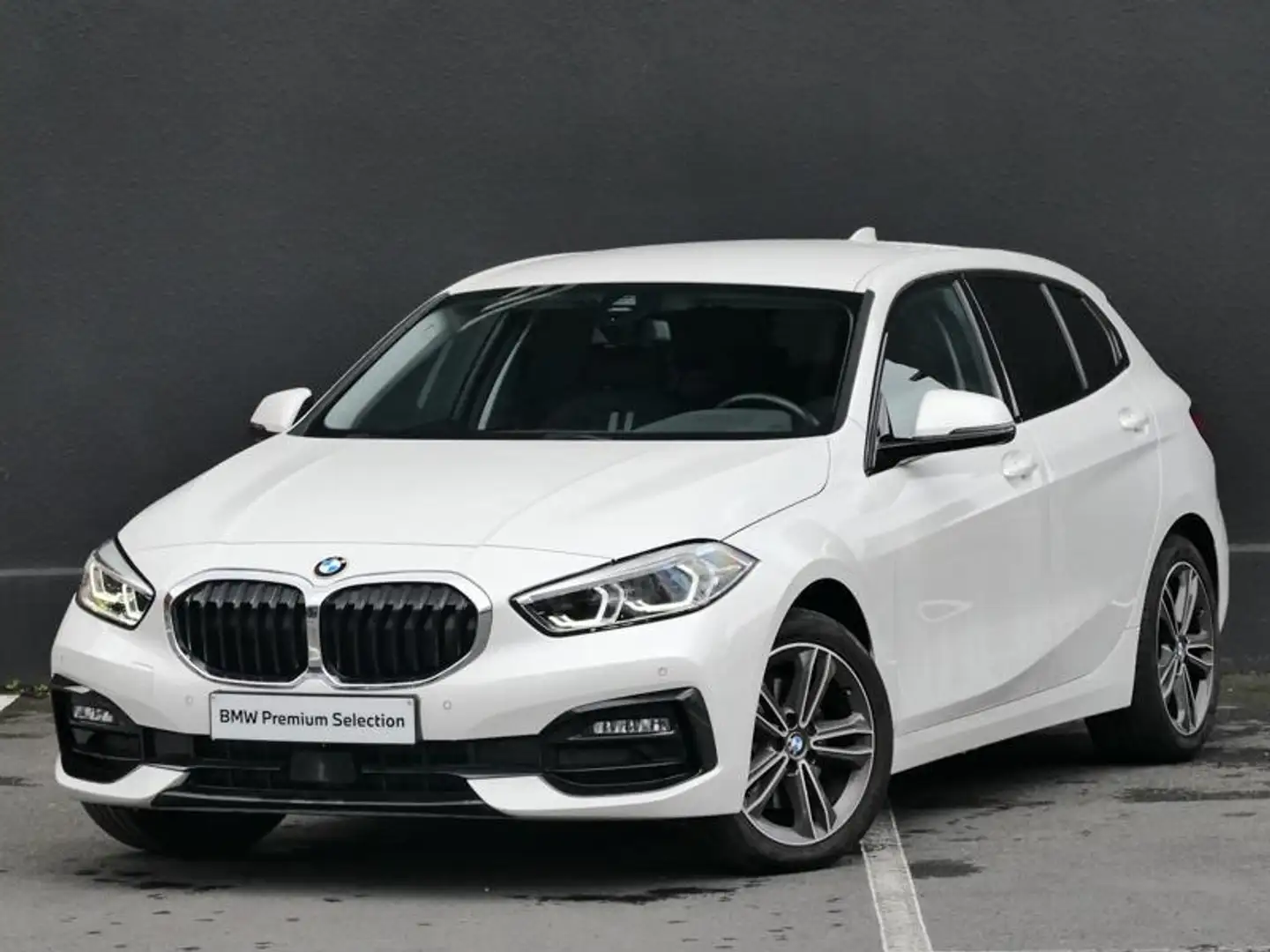 BMW 118 118i Hatch Sport Wit - 1