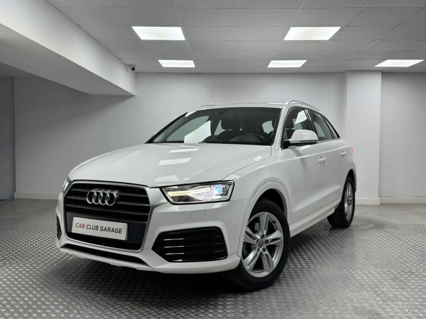 Audi Q3 2.0TDI Design edition 110kW(4.75) Blanc - 1