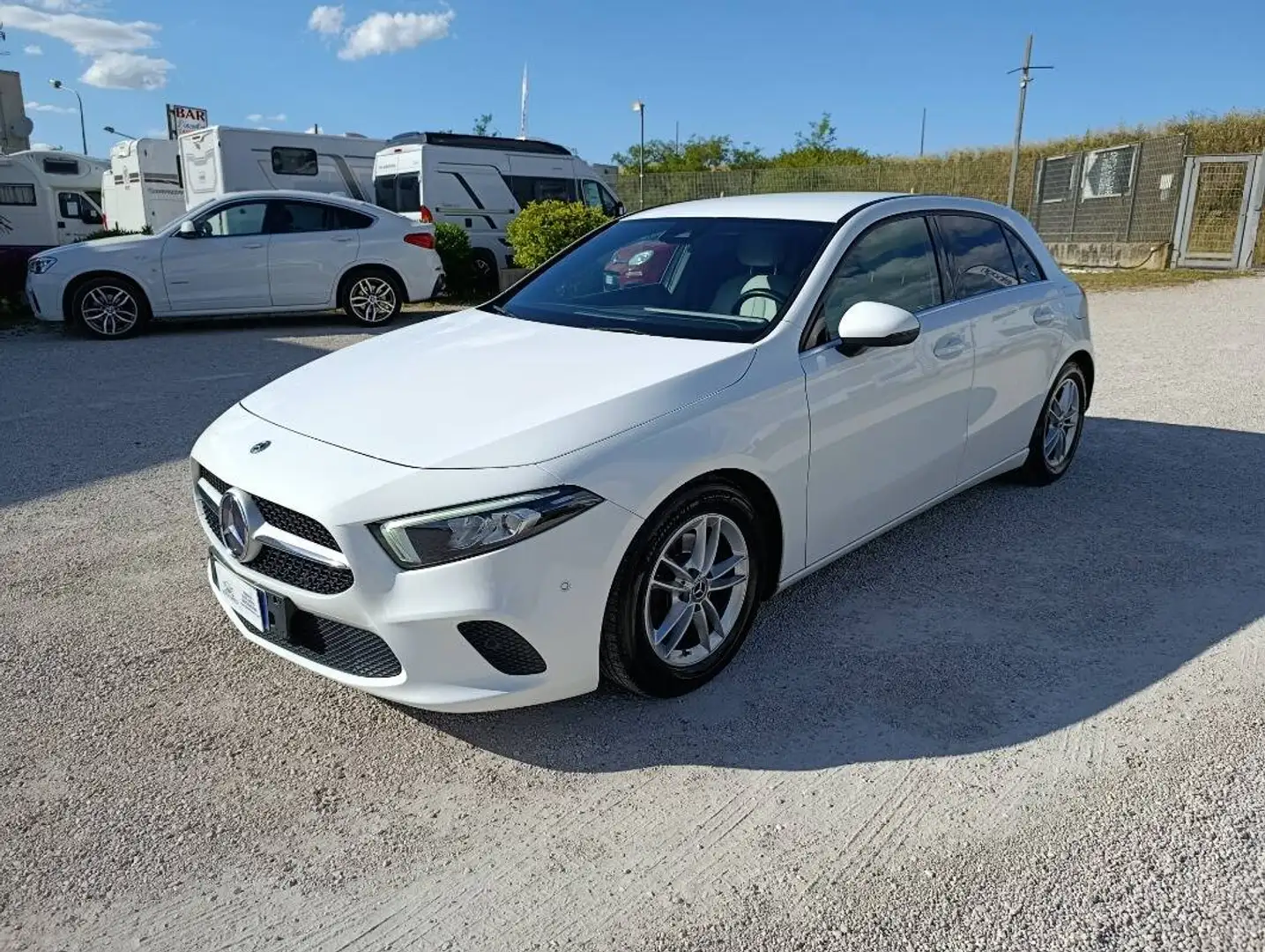 Mercedes-Benz A 180 180 d Business auto Bianco - 1