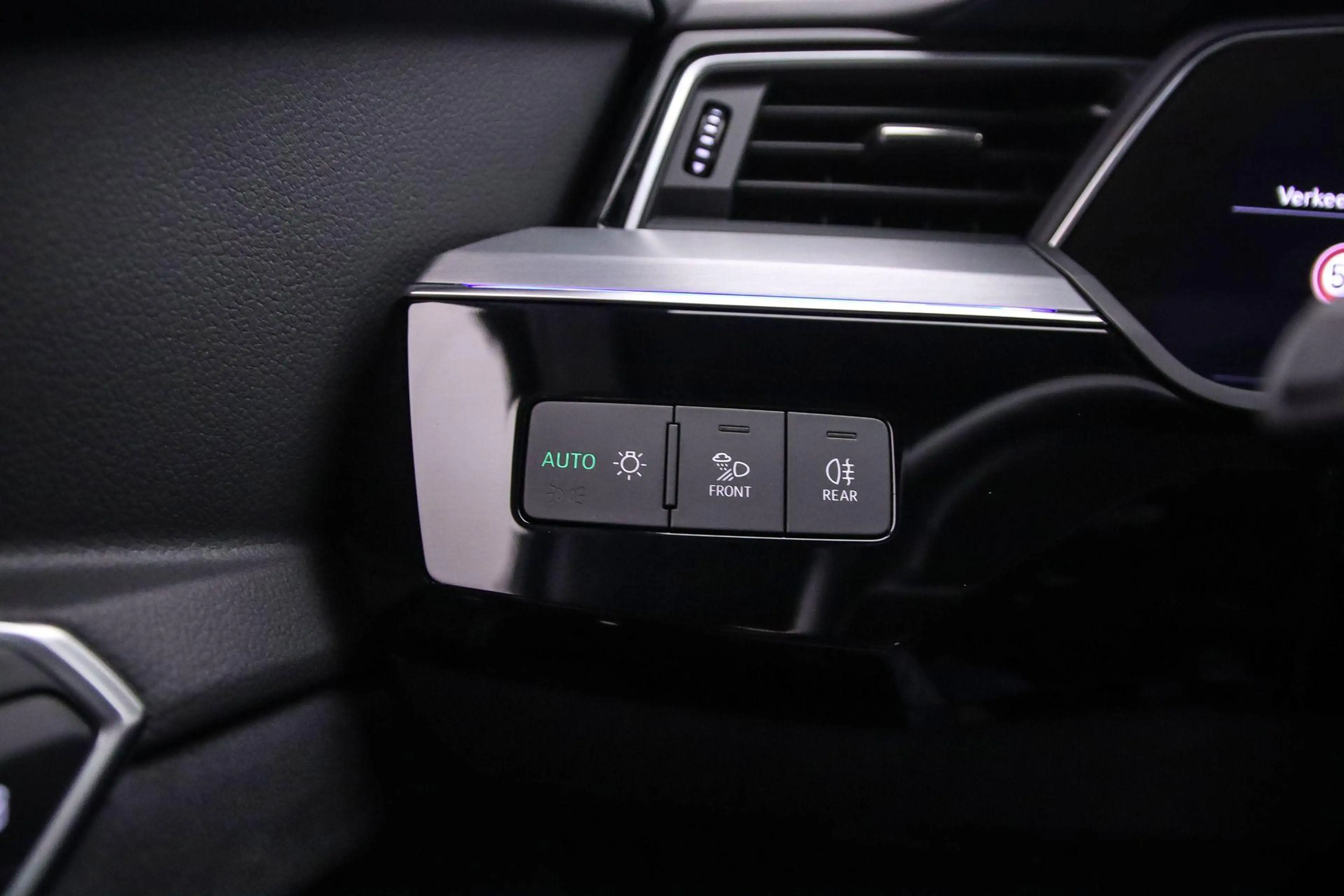 Audi e-tron S quattro 95 kWh | Trekhaak | Panoramadak | Luchtv — photo 14